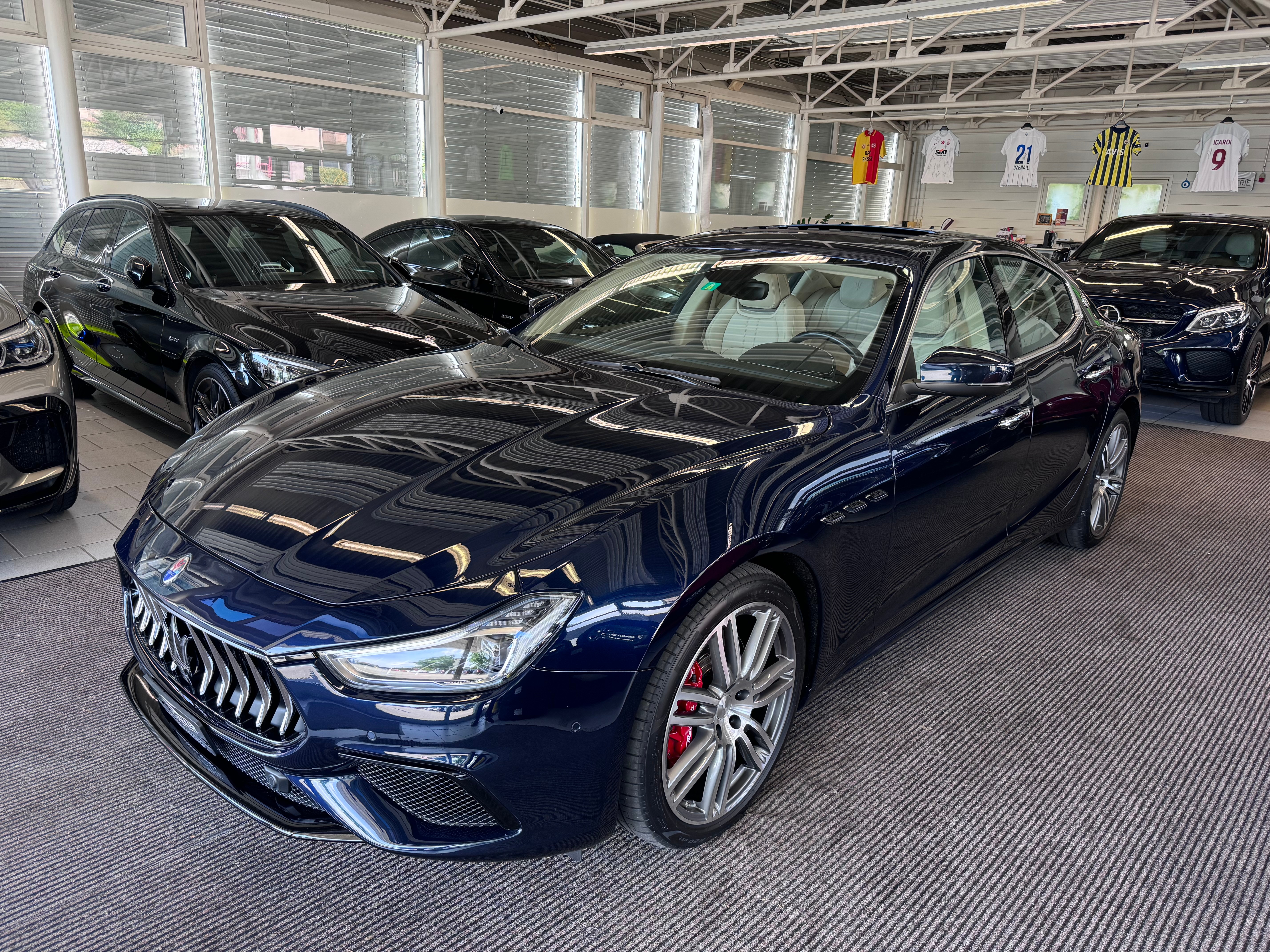 MASERATI Ghibli S Q4 3.0 GranSport Automatica | CH Fahrzeug | Premium Paket SPORT | Frisch ab Service |