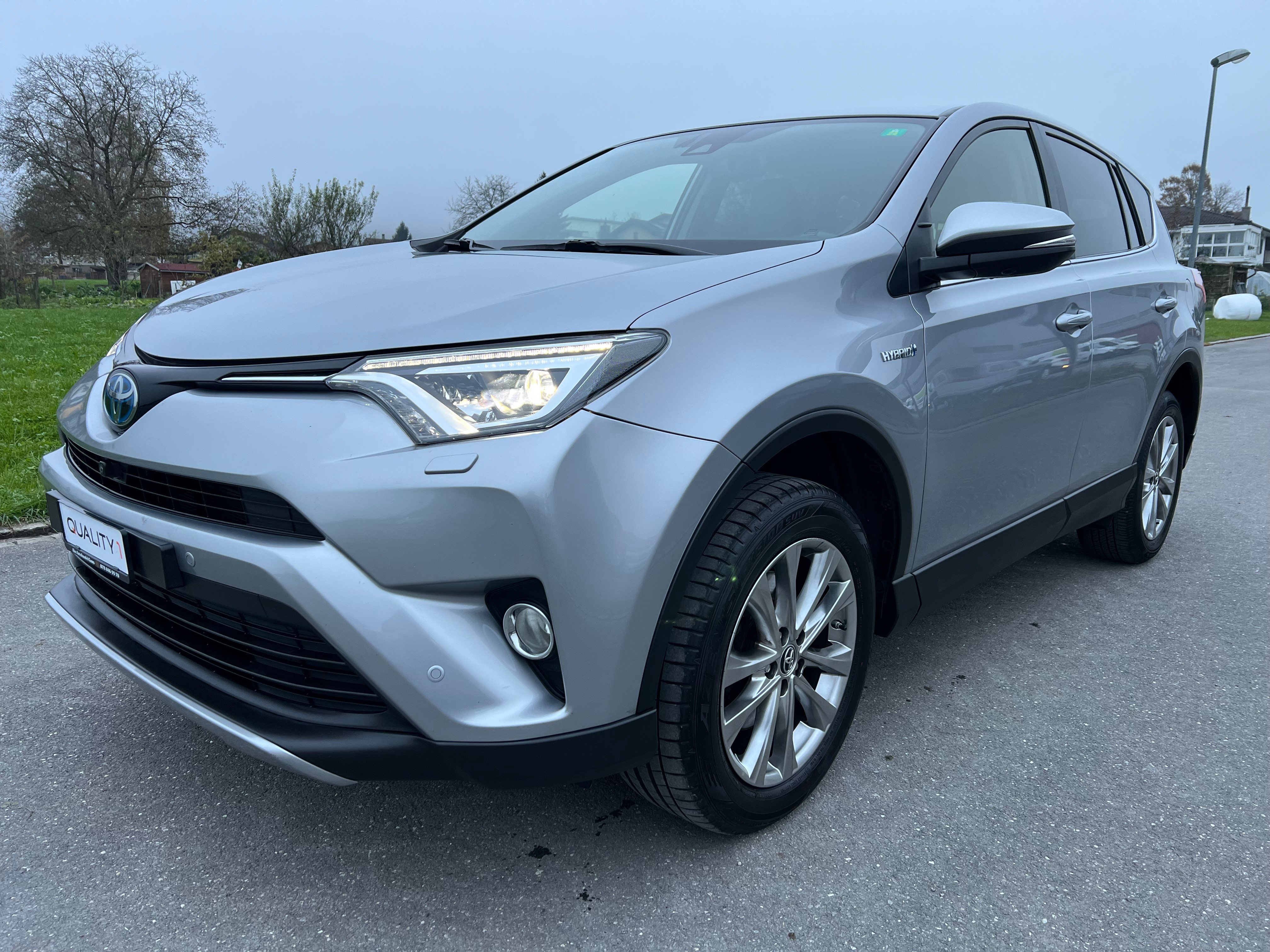 TOYOTA RAV-4 2.5 HSD Sol Premium e-CVT