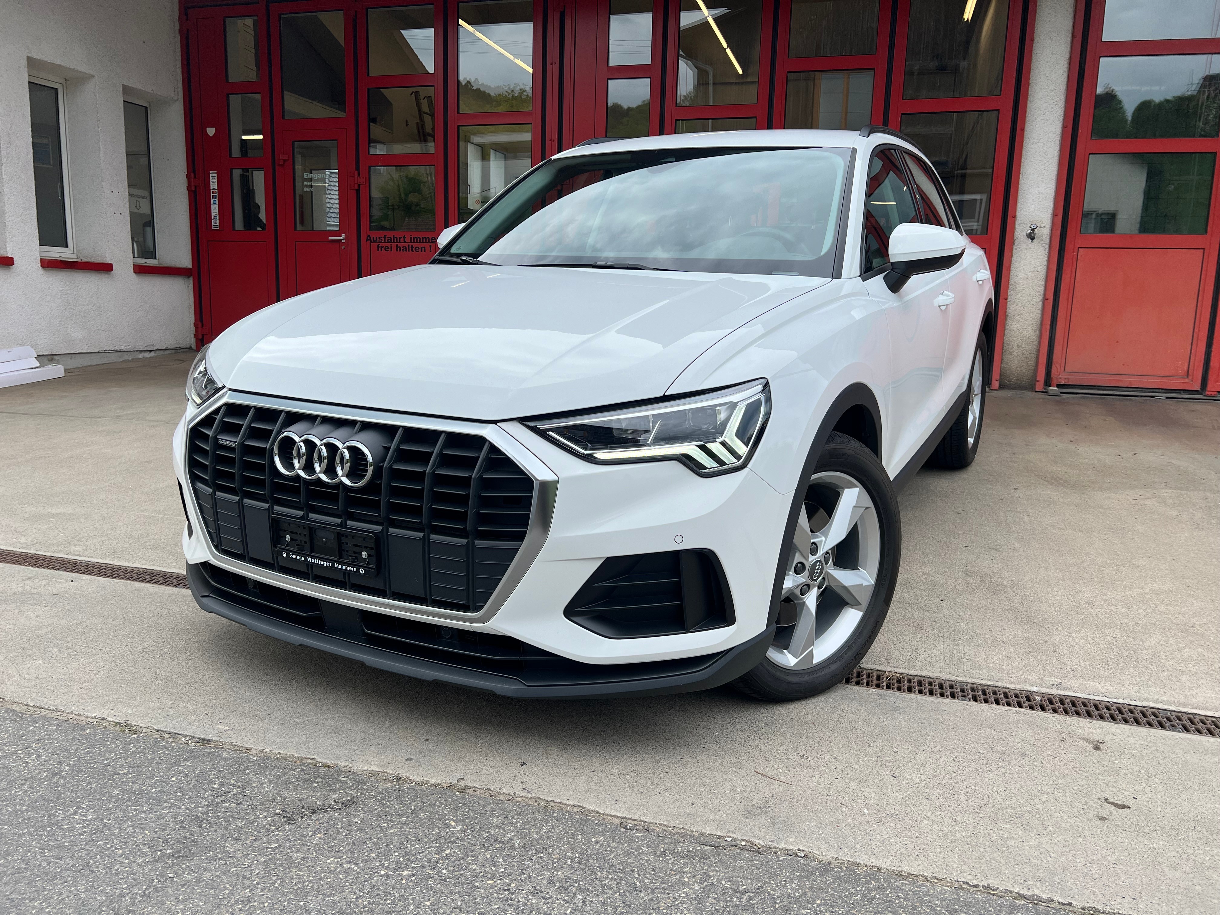 AUDI Q3 40 TDI quattro S-tronic