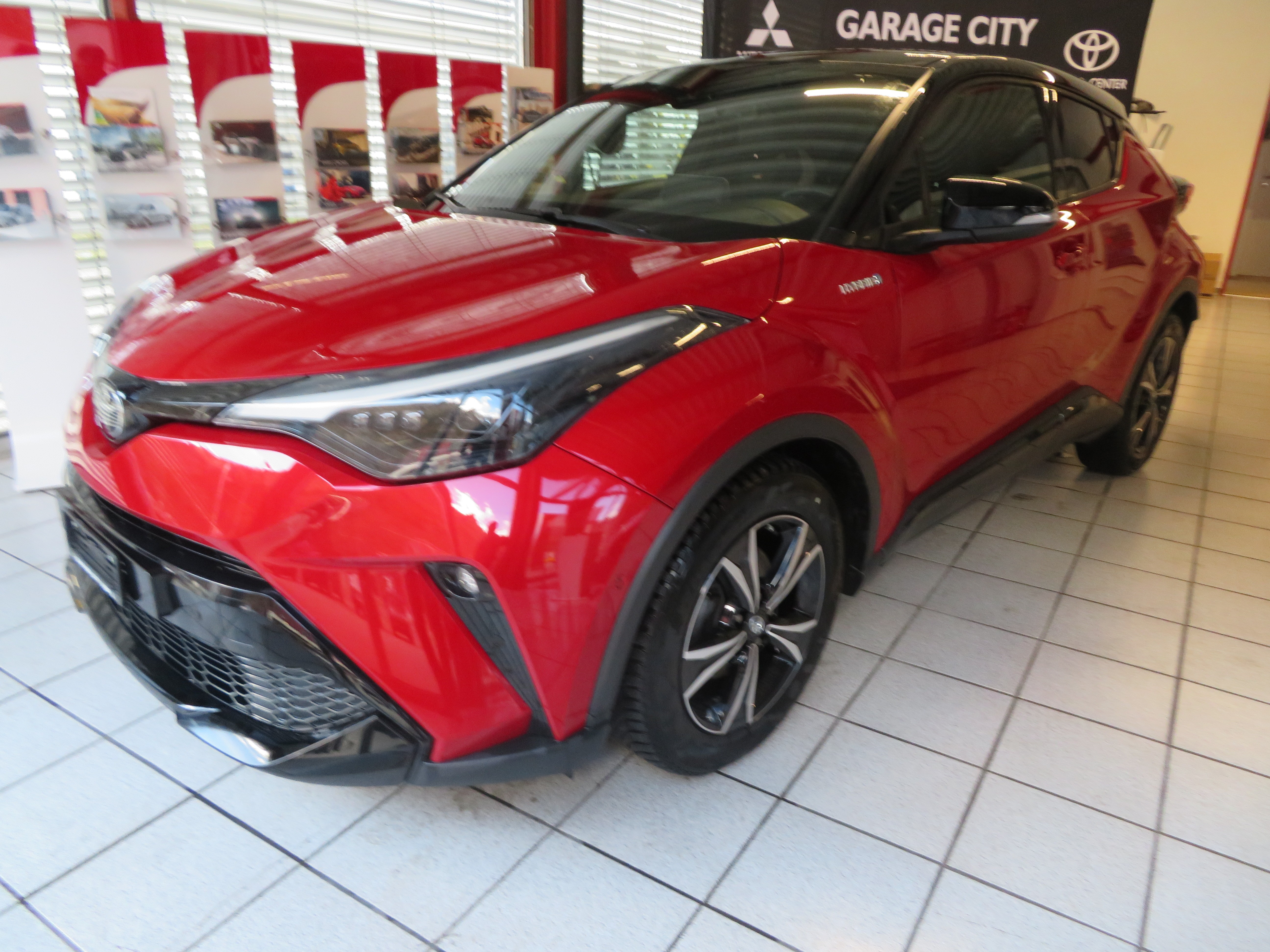 TOYOTA C-HR 2.0 HSD CVT GR Sport