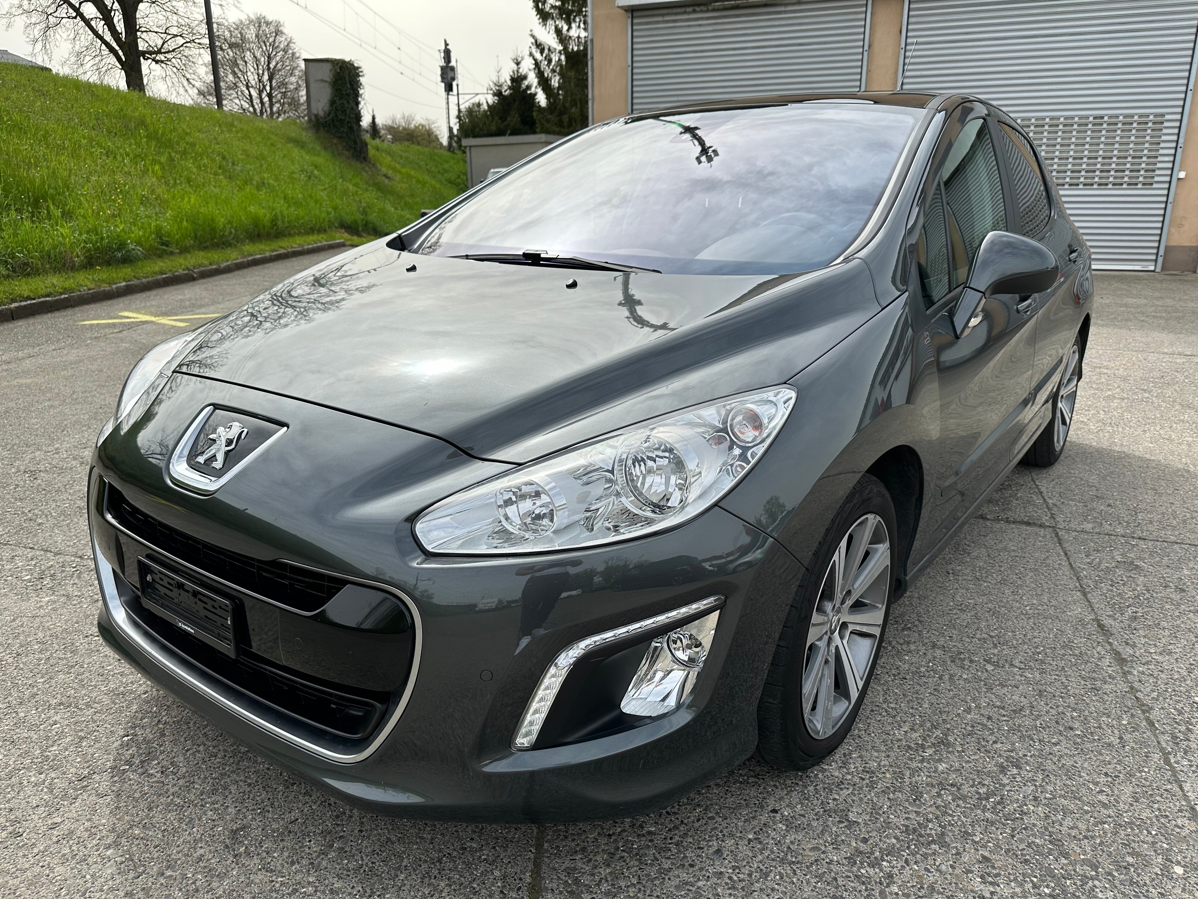 PEUGEOT 308 1.6 16V T Sport Pack