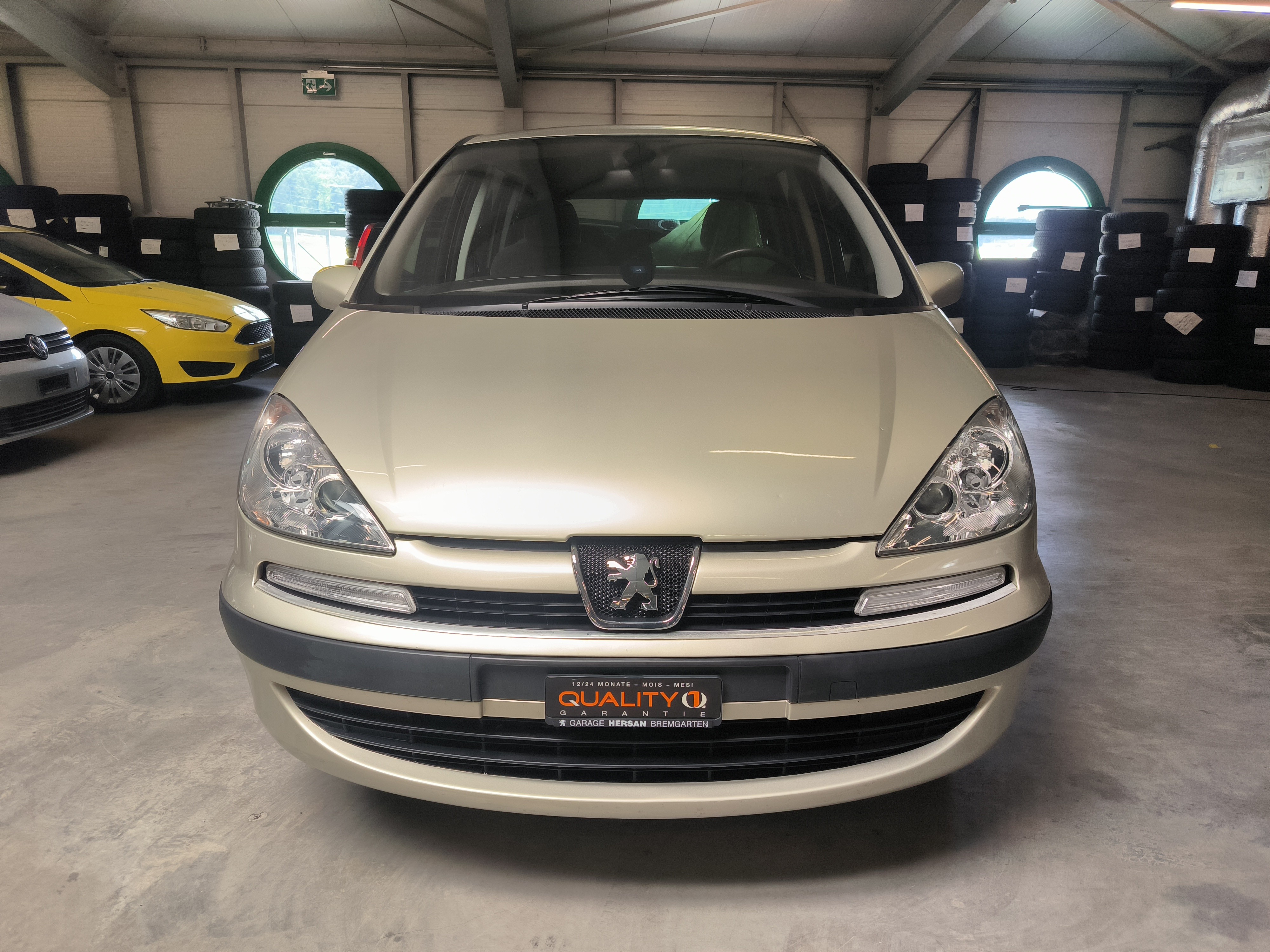 PEUGEOT 807 2.0 16V HDi (SR) Family