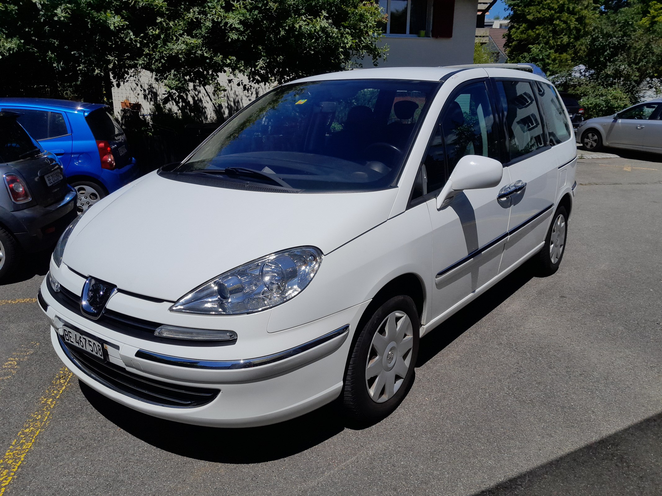 PEUGEOT 807 2.0 16V HDi Family+