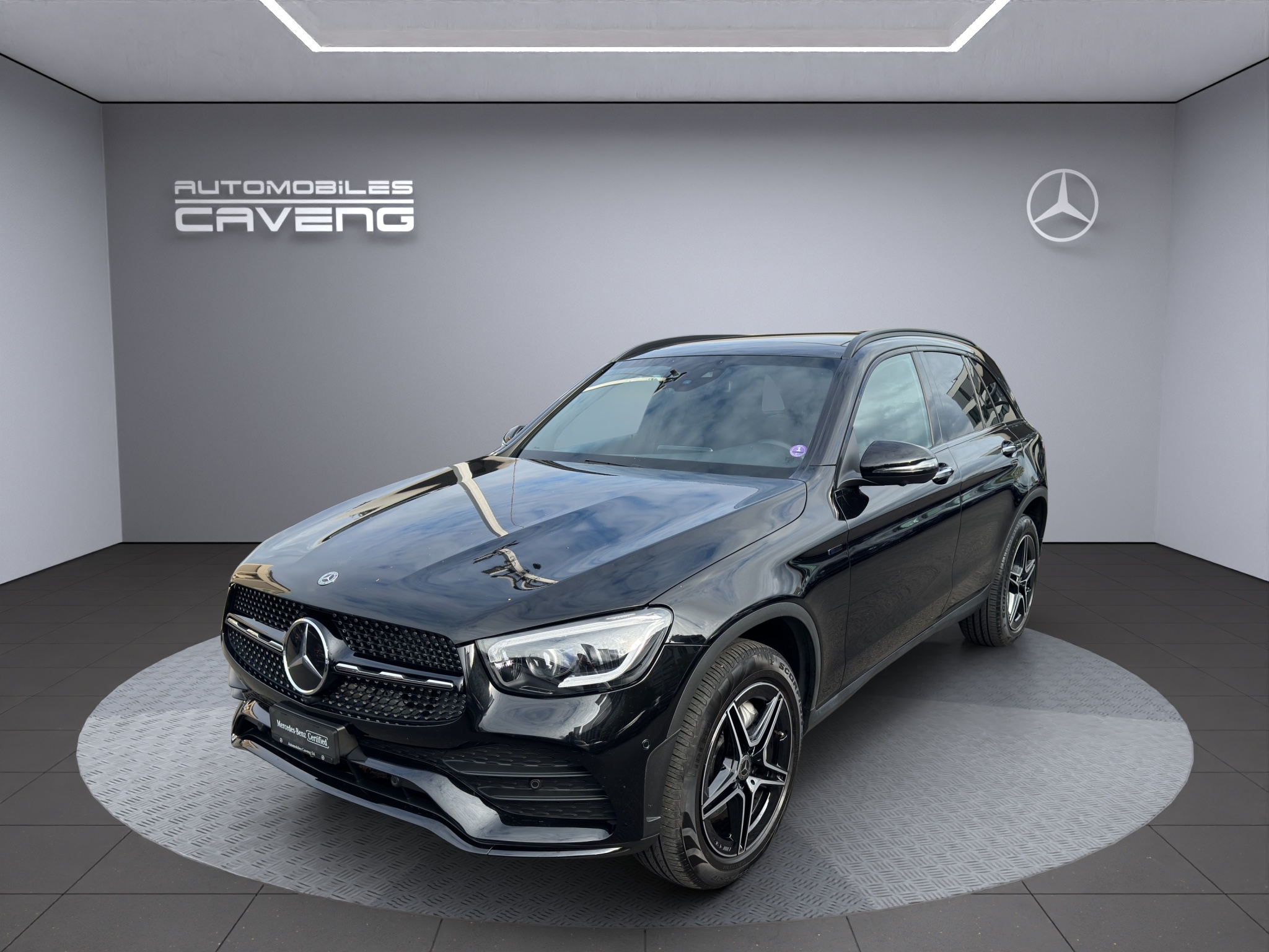 MERCEDES-BENZ GLC 300 e AMG Line 4Matic 9G-Tronic