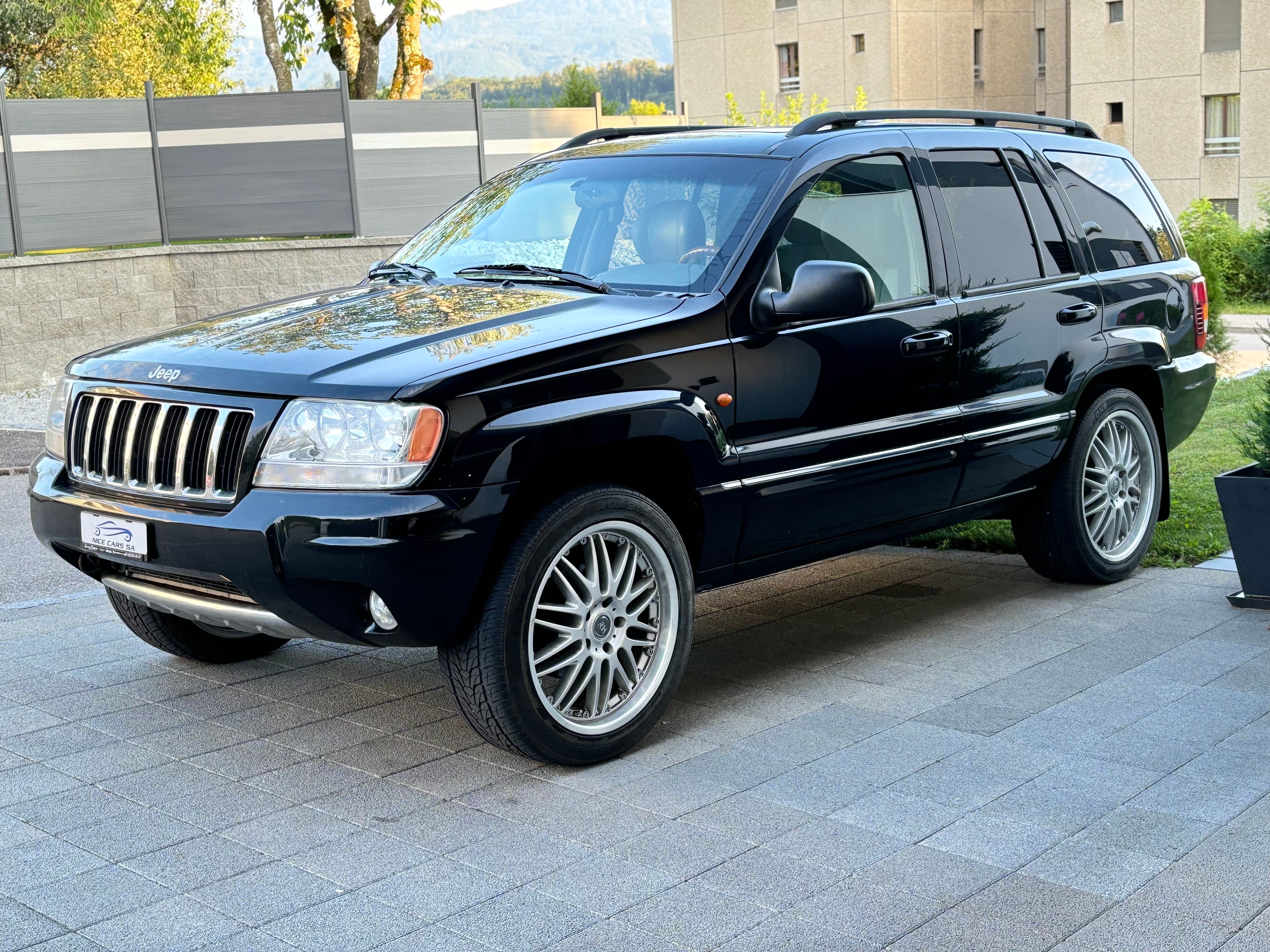 JEEP Grand Cherokee 4.7 Overland Automatic