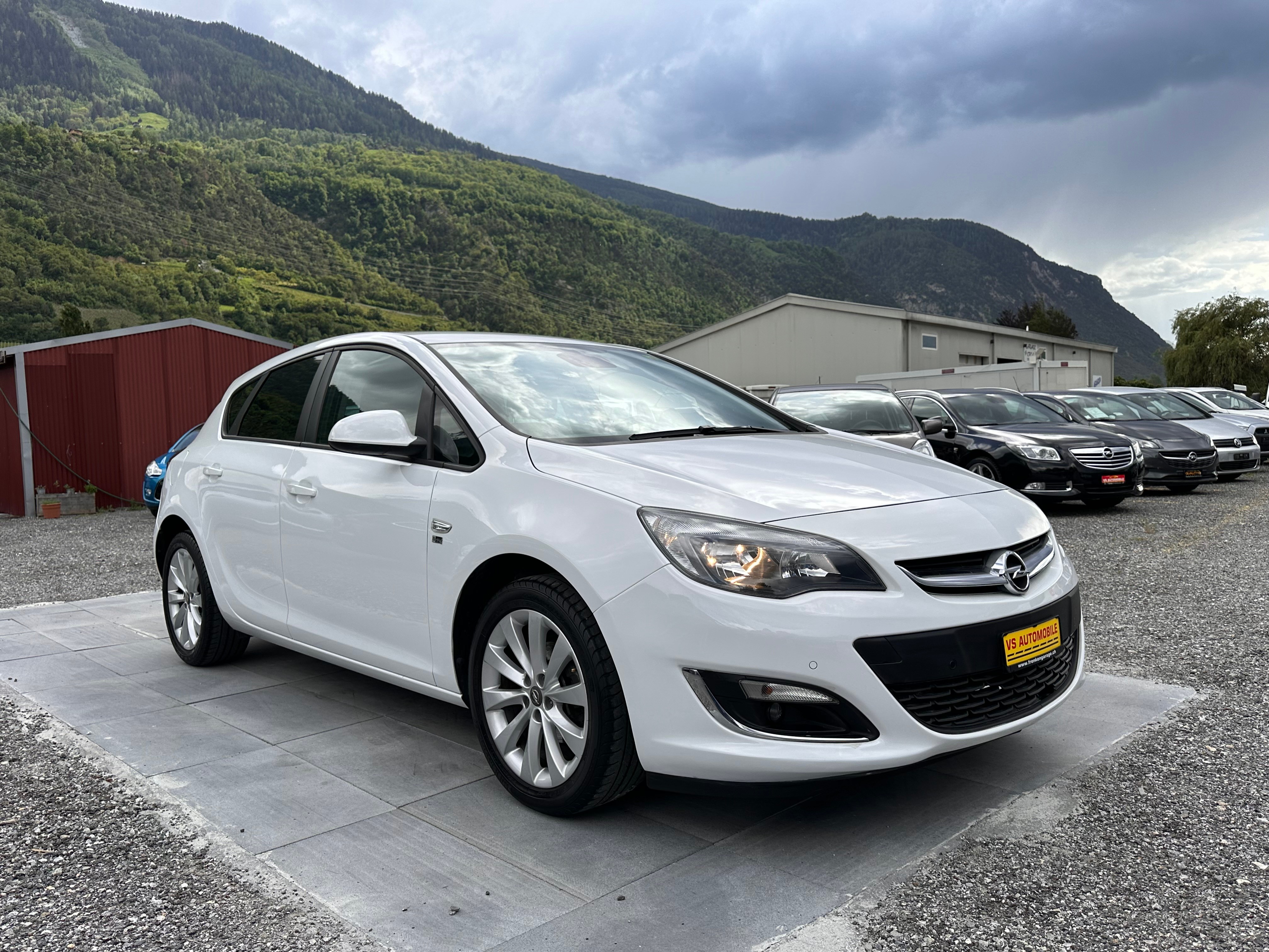 OPEL Astra 1.4i 16V Turbo Anniversary Edition