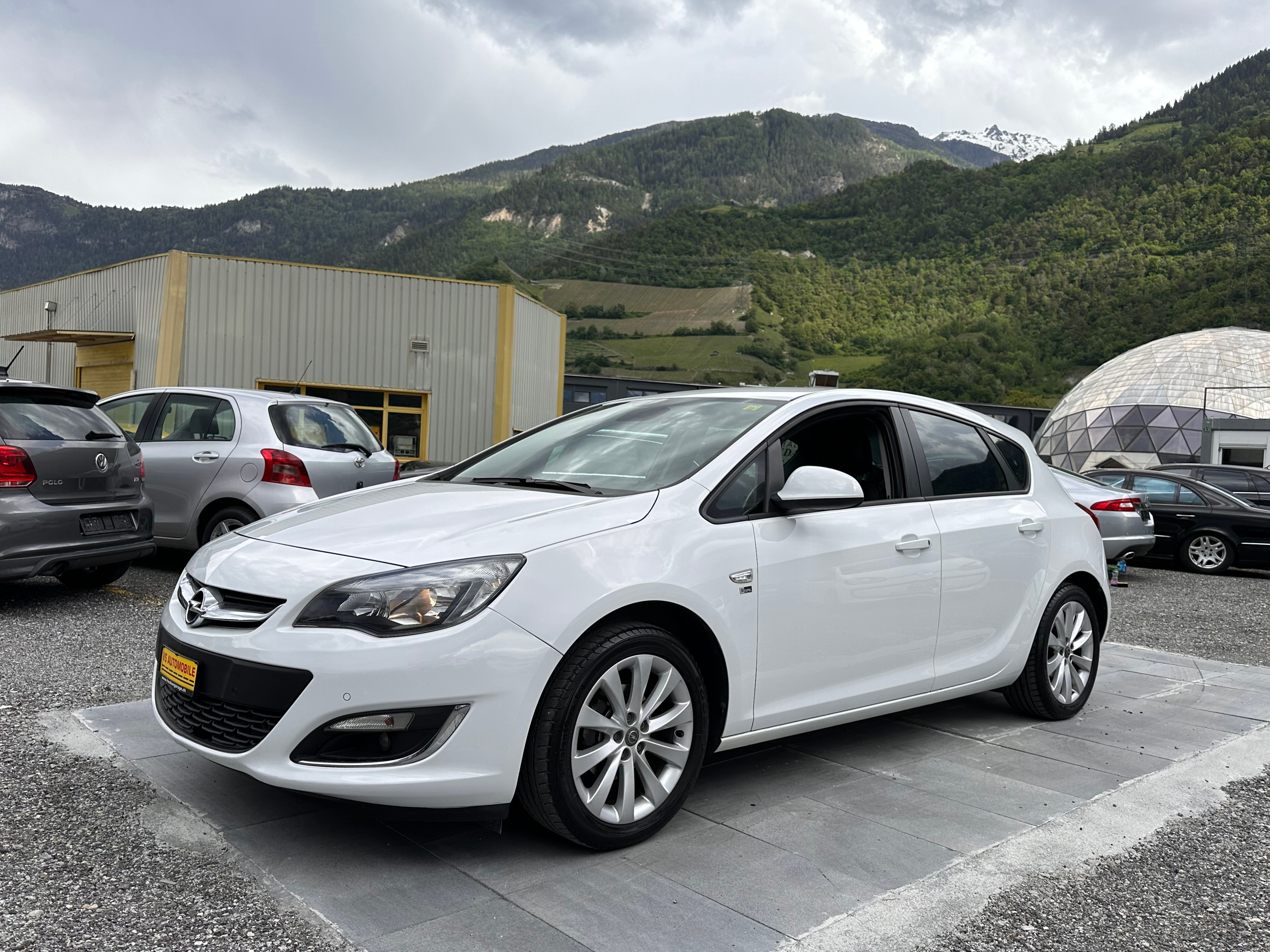 OPEL Astra 1.4i 16V Turbo Anniversary Edition