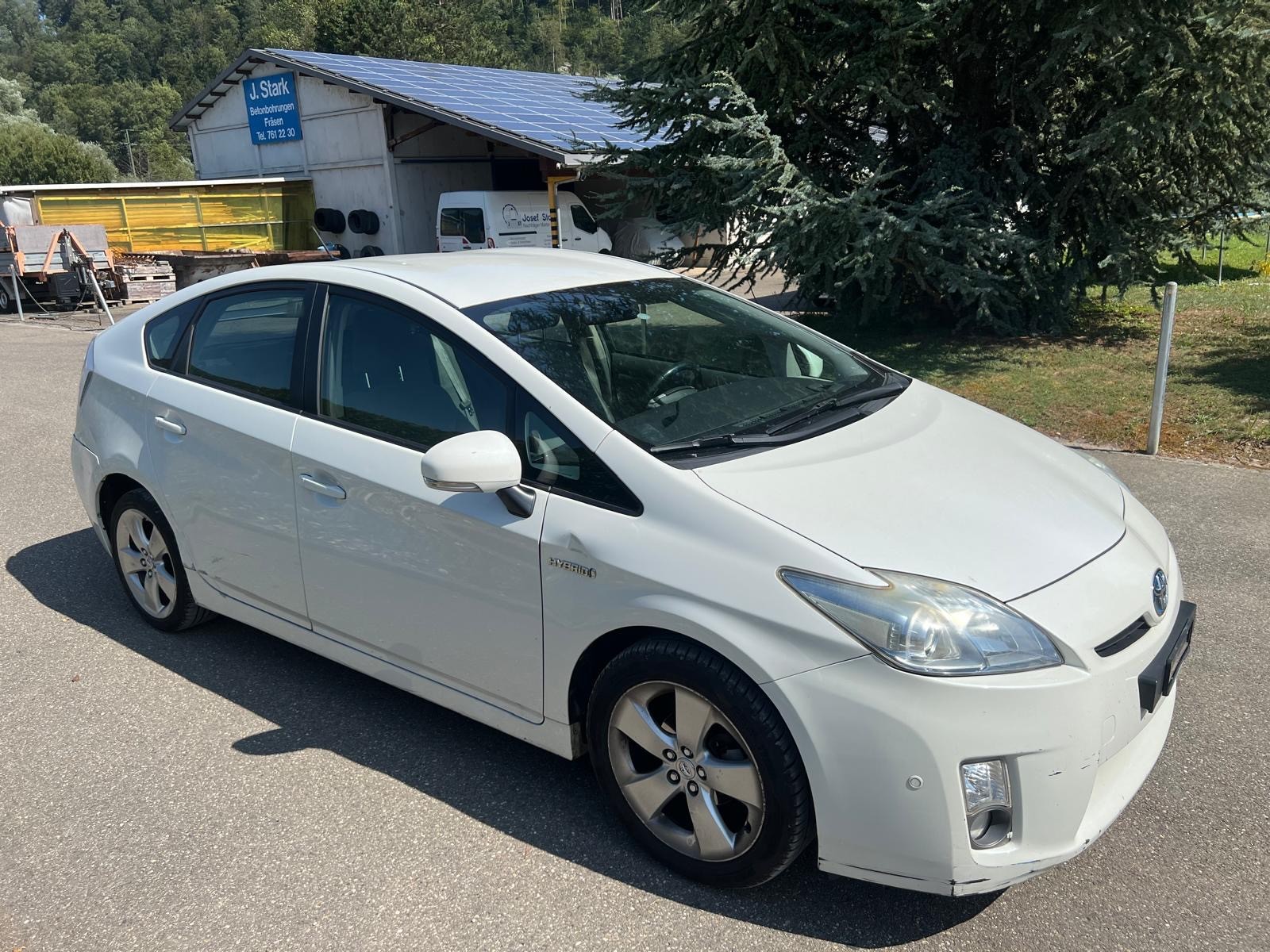 TOYOTA Prius 1.8 16V HSD Sol Premium