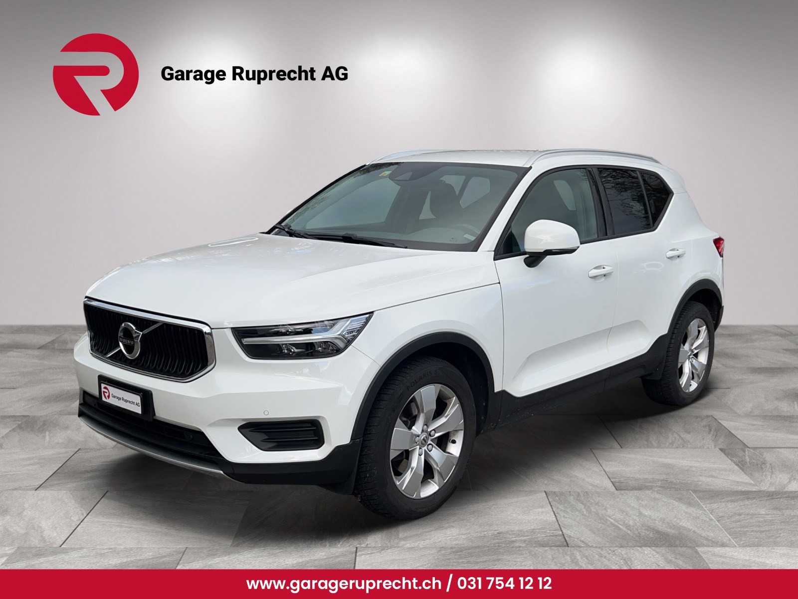 VOLVO XC40 2.0 D4 Momentum AWD