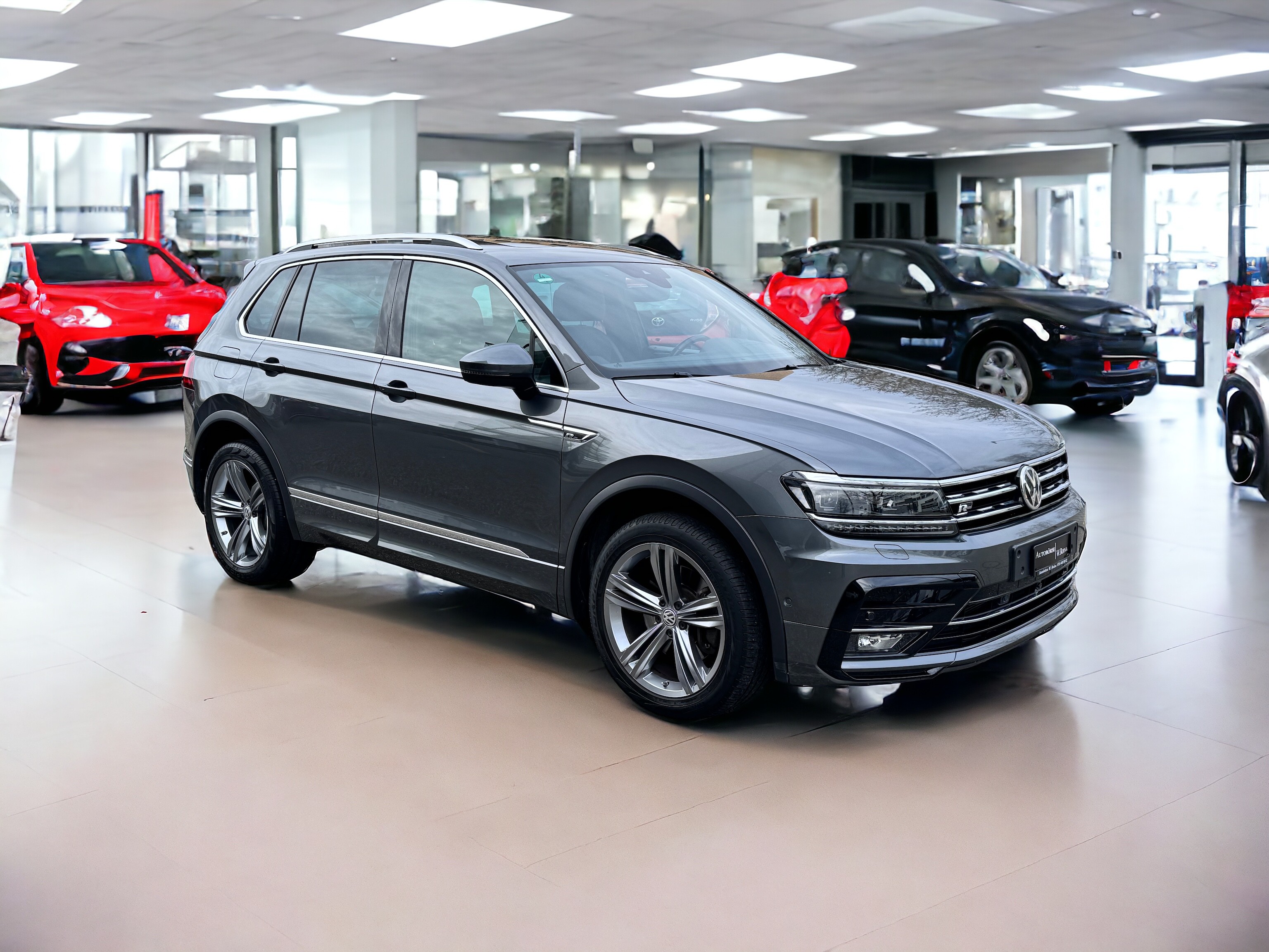 VW Tiguan 2.0 TDI SCR R-LINE 4Motion DSG