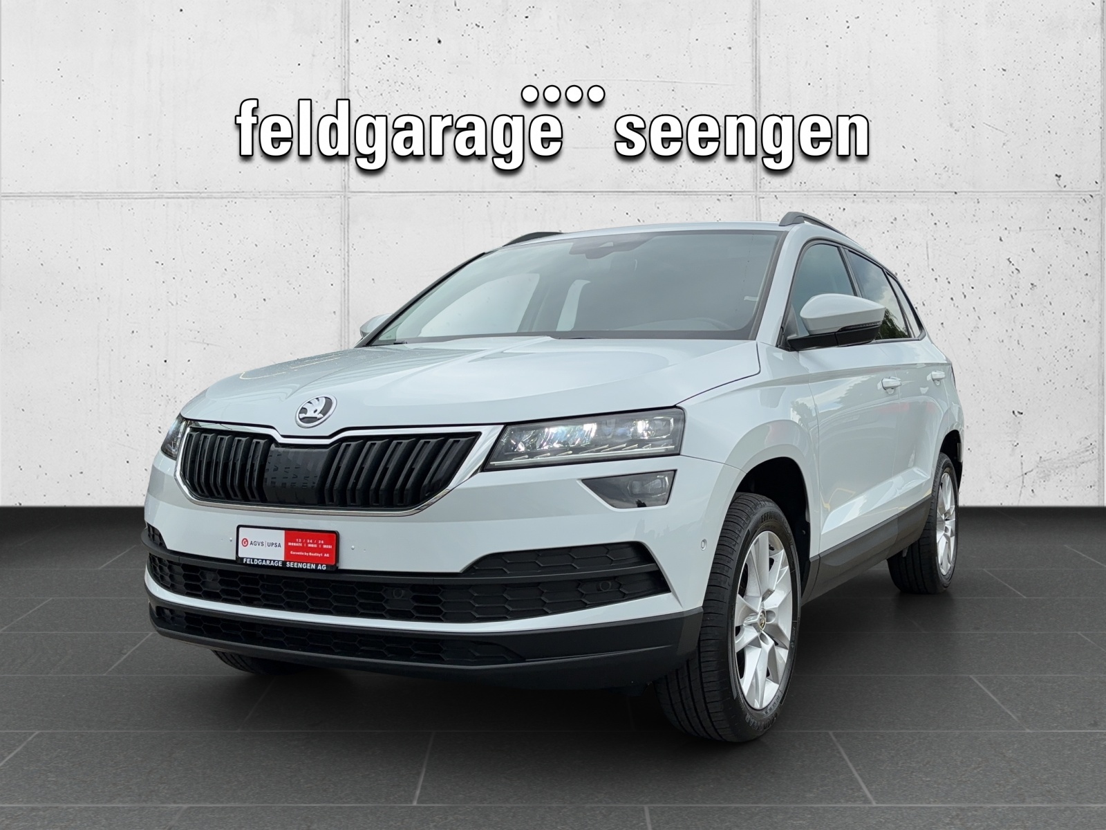 SKODA Karoq 1.5 TSI ACT Ambition DSG mit AHK & Panorama-Schiebedach