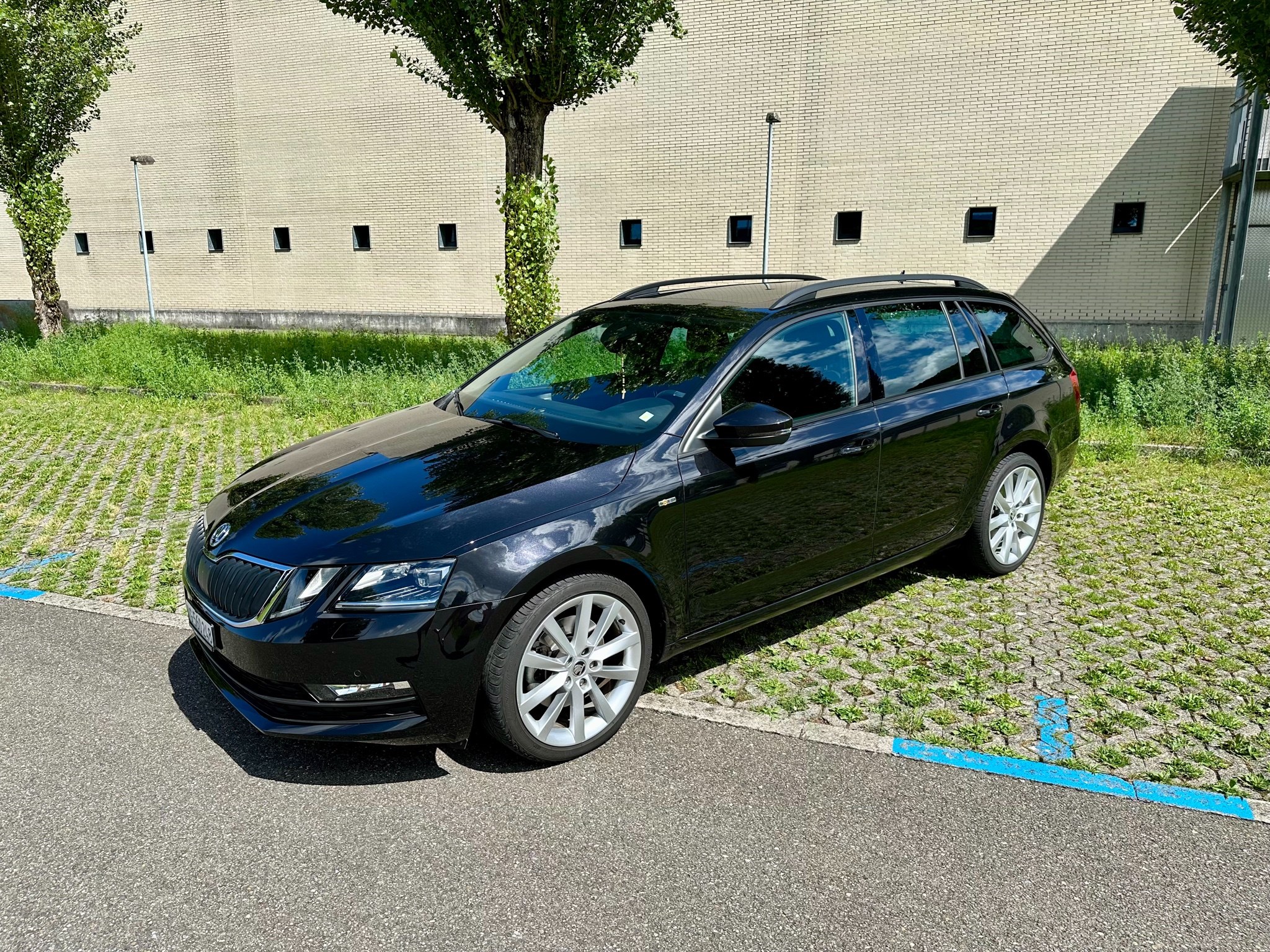 SKODA Octavia Combi 2.0 TDI Ambition 4x4 DSG