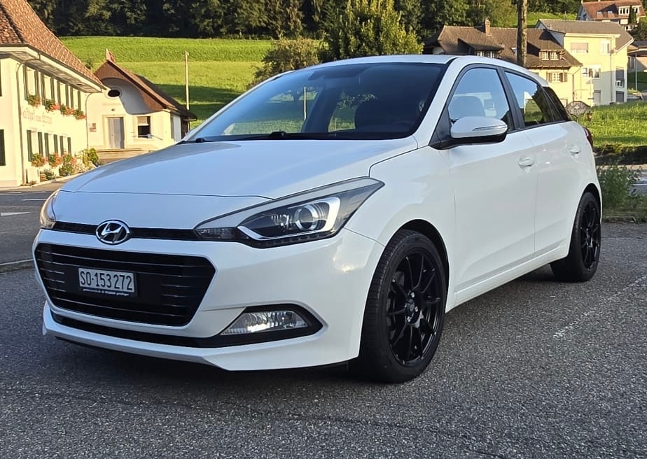 HYUNDAI i20 1.0 T-GDi Amplia