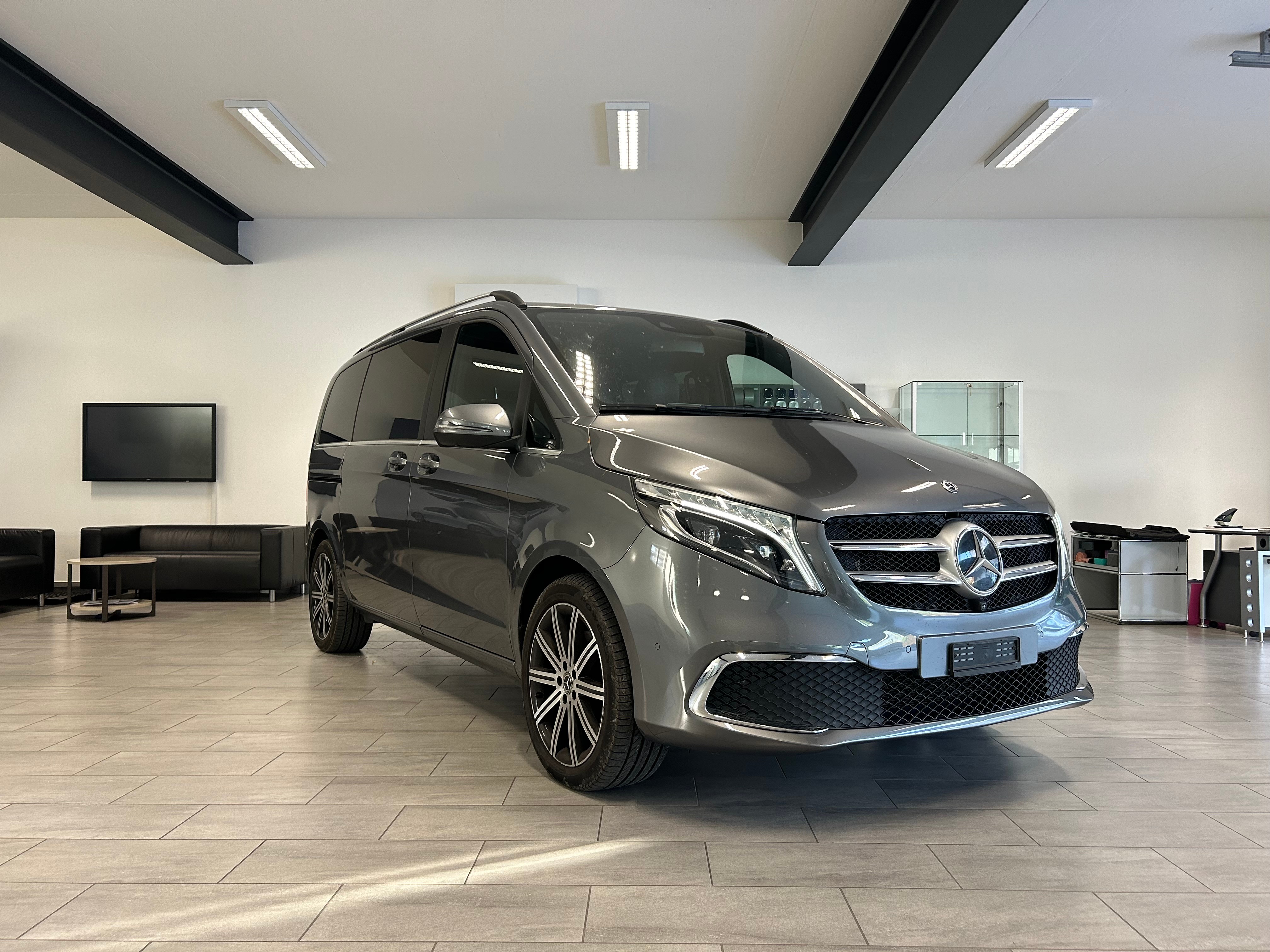 MERCEDES-BENZ V 300 d Swiss Edition kompakt 4Matic 9G-Tronic