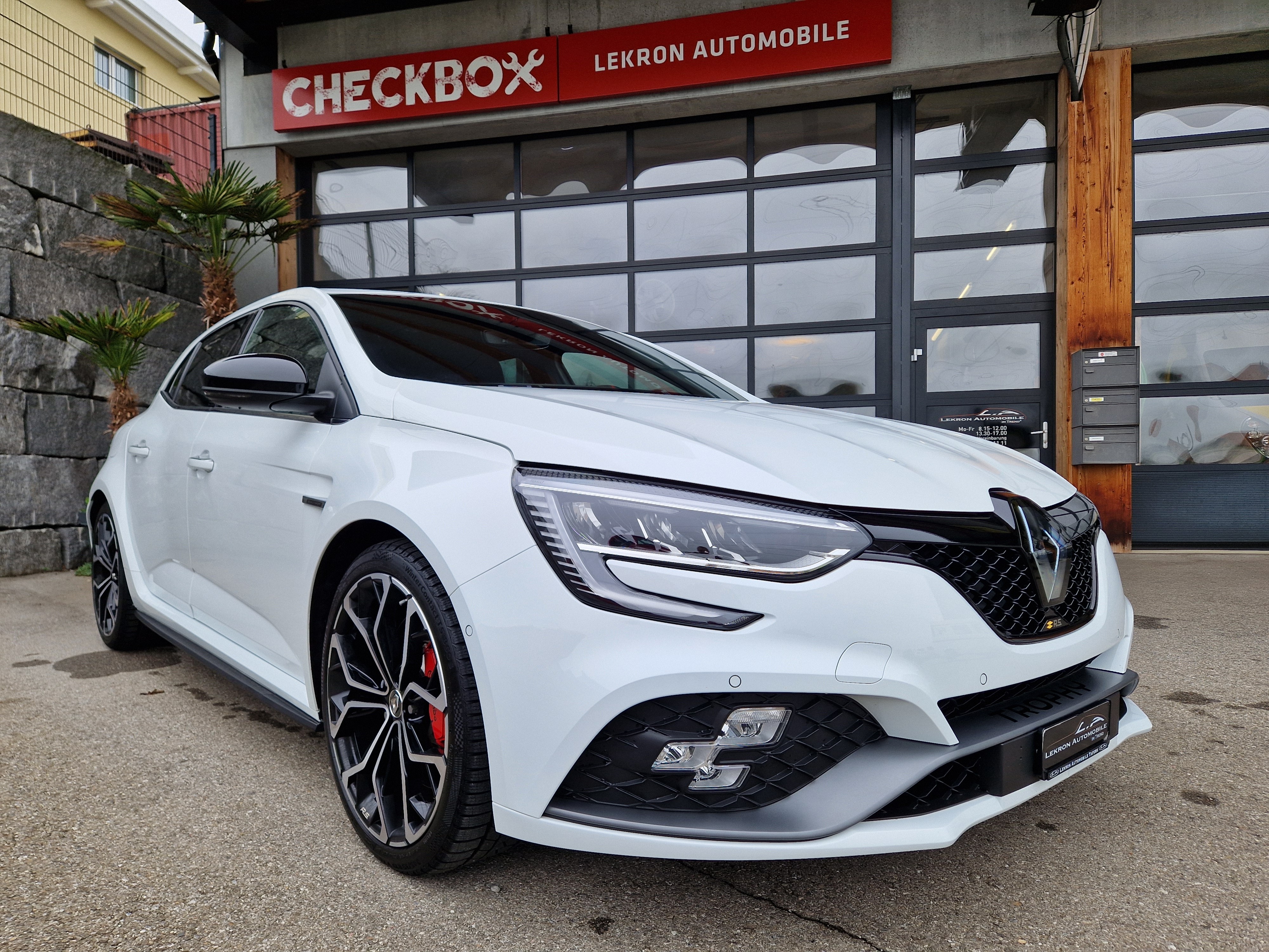 RENAULT Mégane Trophy 300 EDC