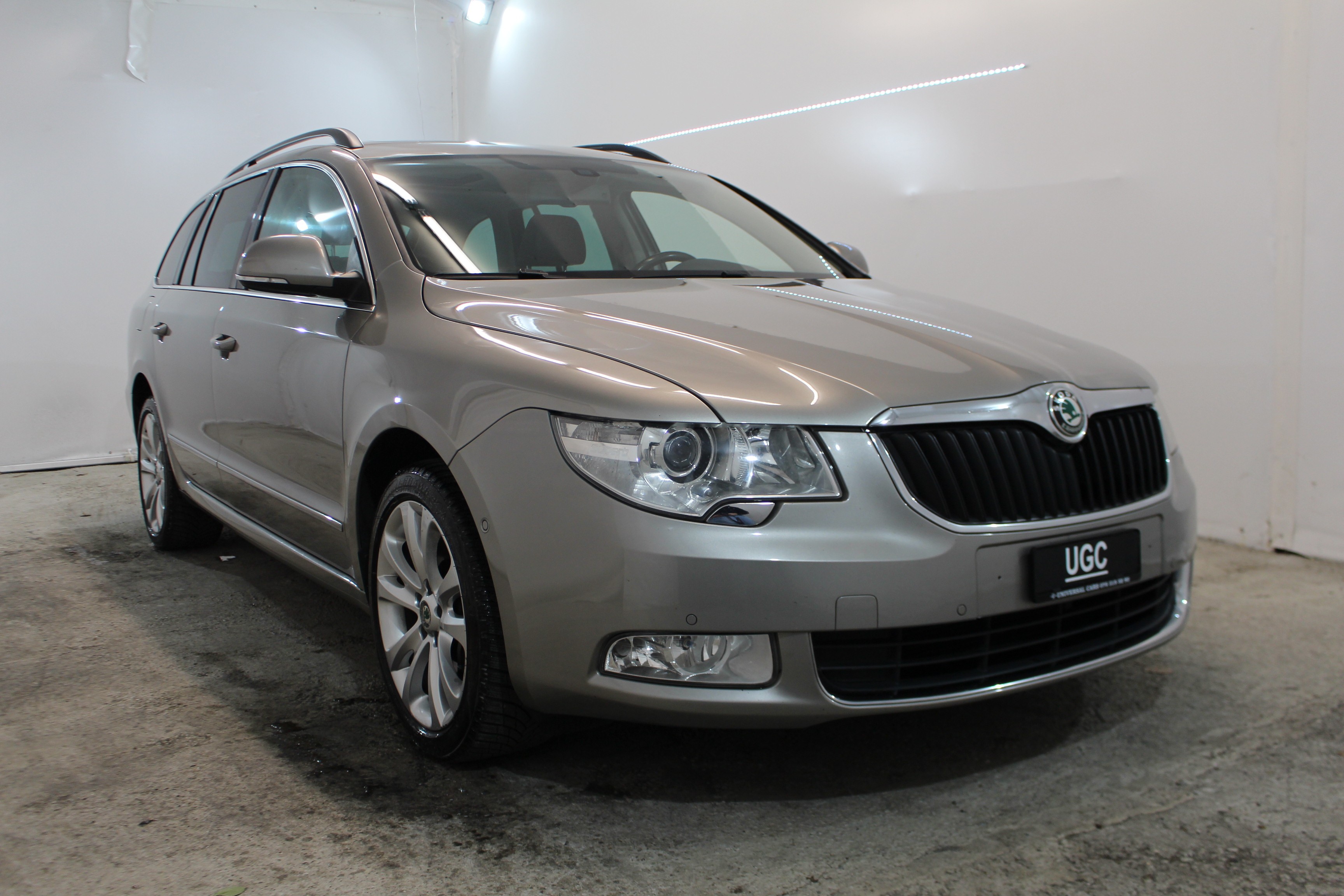 SKODA Superb Combi 3.6 FSI Elegance 4x4 DSG