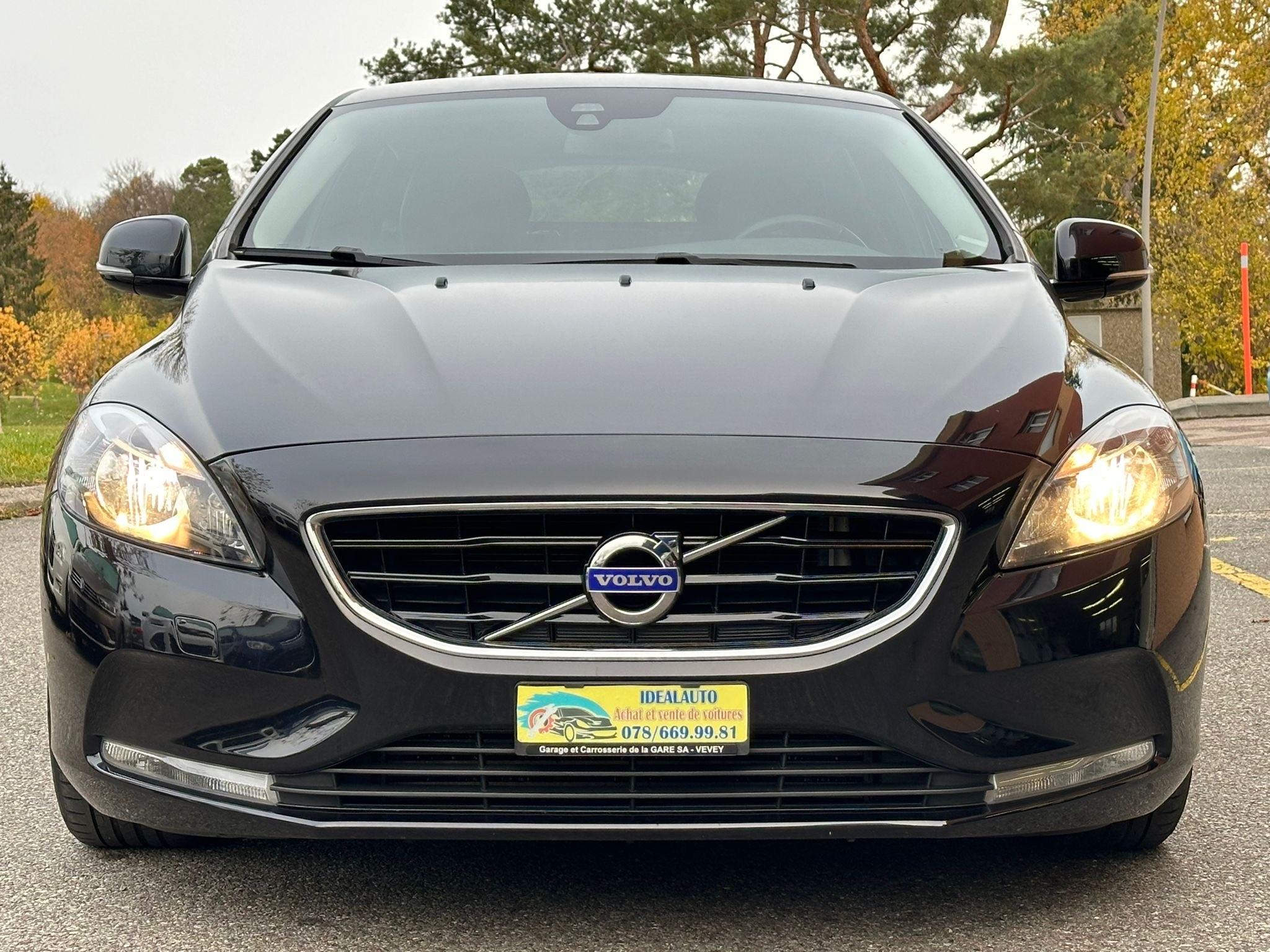 VOLVO V40 T3 Momentum