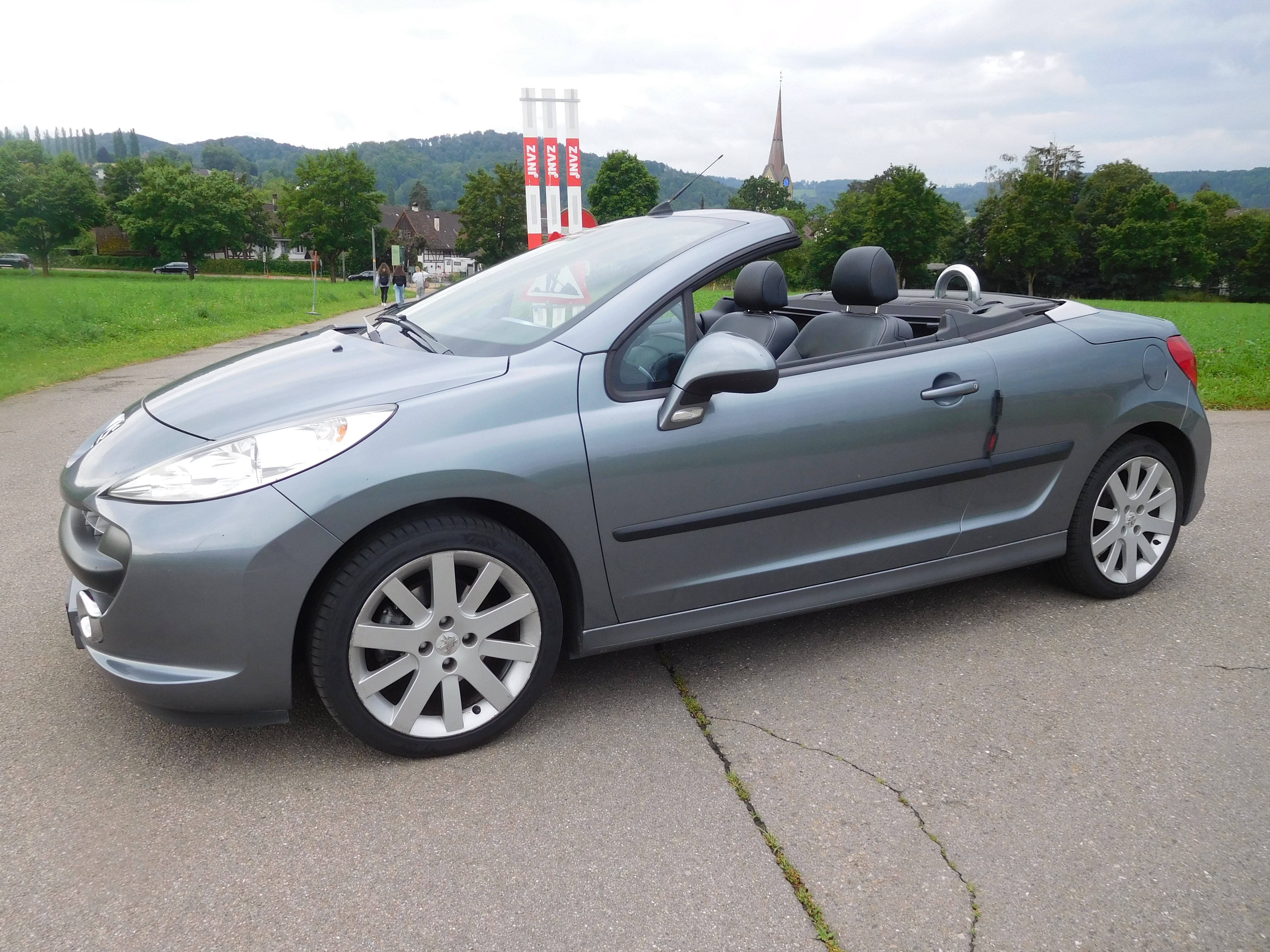 PEUGEOT 207 CC 1.6 16V Turbo Sport