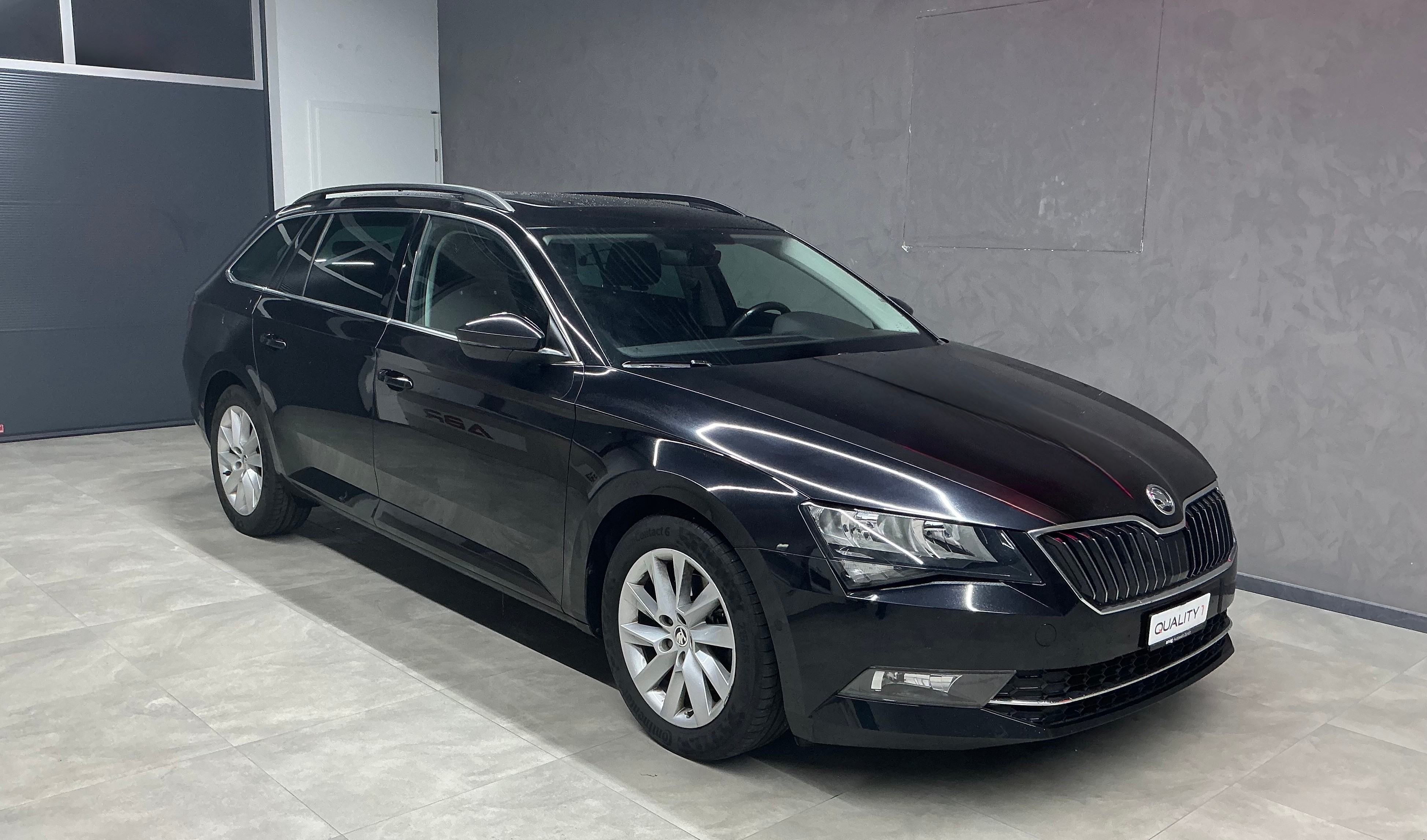 SKODA Superb Combi 2.0 TDi Ambition DSG