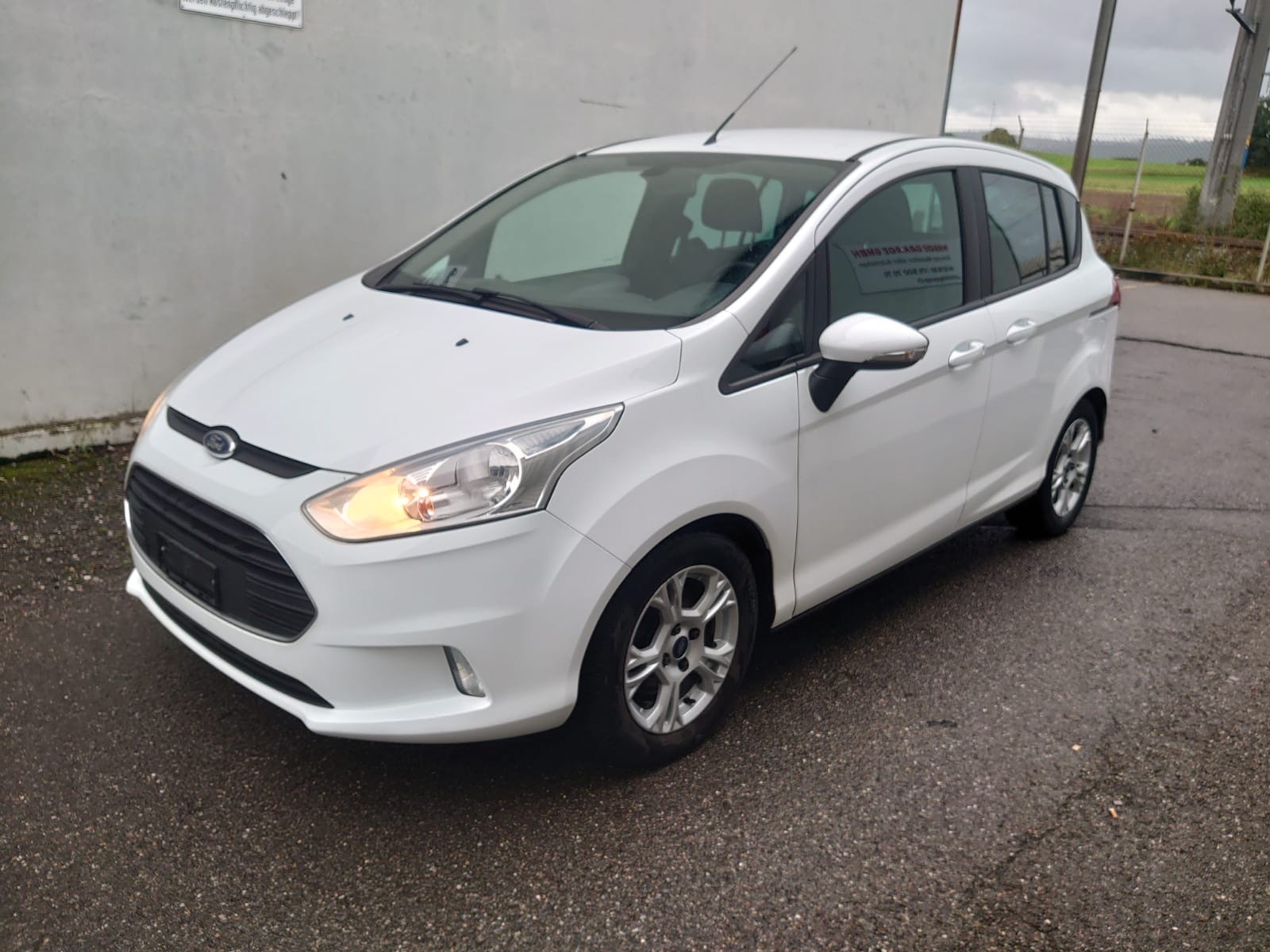 FORD B-Max 1.0 SCTi TitaniumX