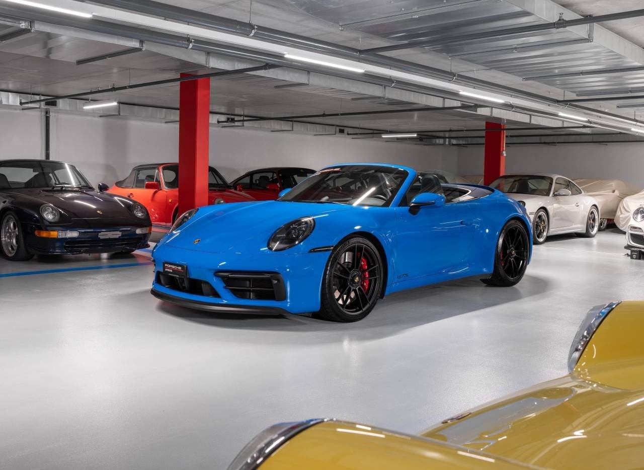 PORSCHE 911 Carrera 4 GTS Cabriolet