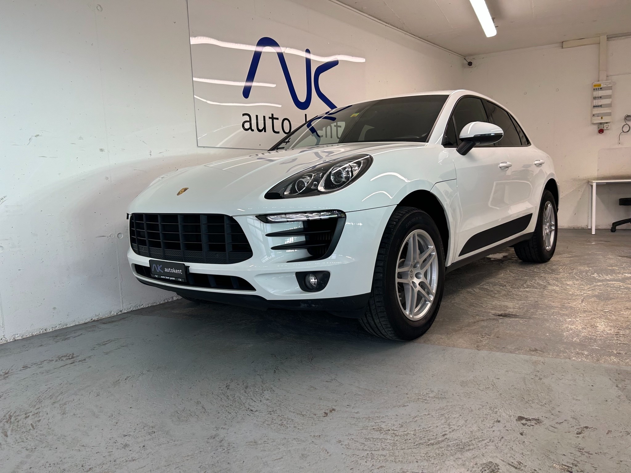 PORSCHE Macan S PDK