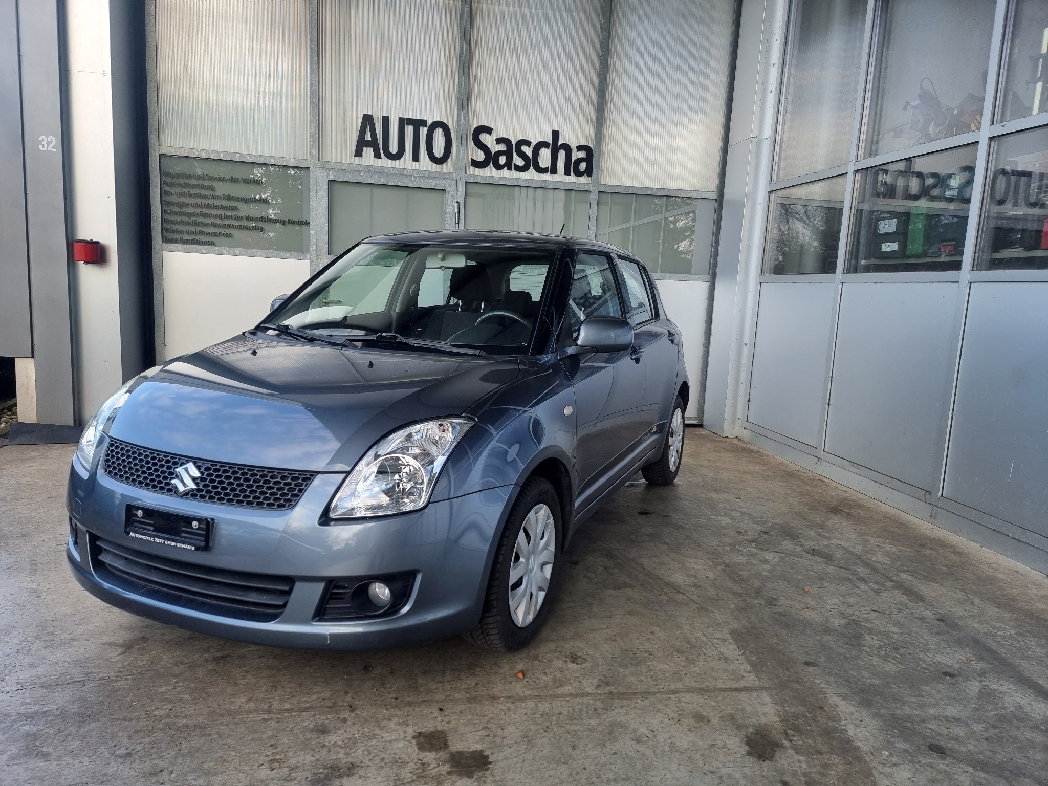 SUZUKI Swift 1.3i 16V GL Top Piz Sulai LE 4x4