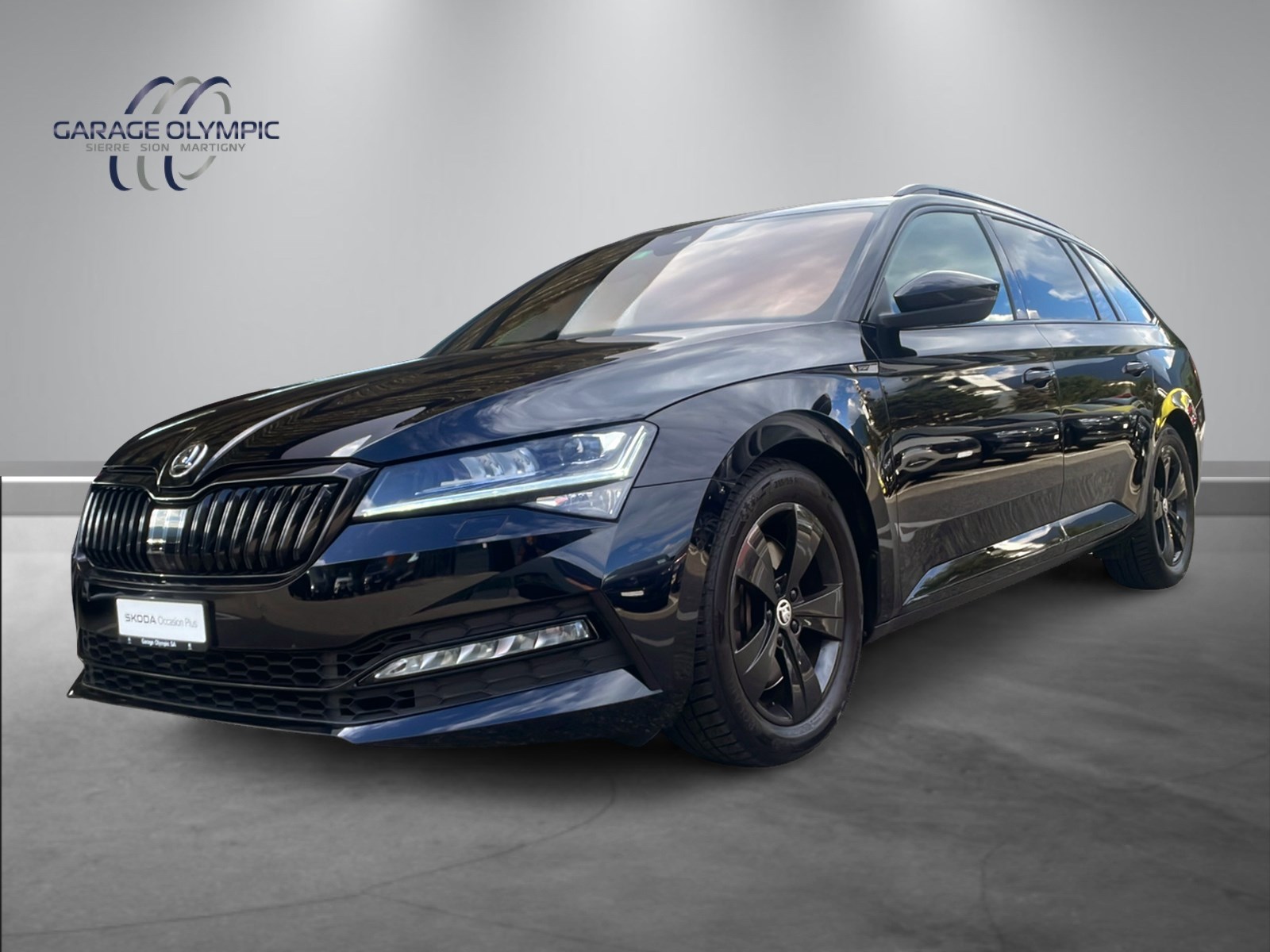 SKODA Superb Combi 2.0 TSI SportLine Plus 4x4 DSG