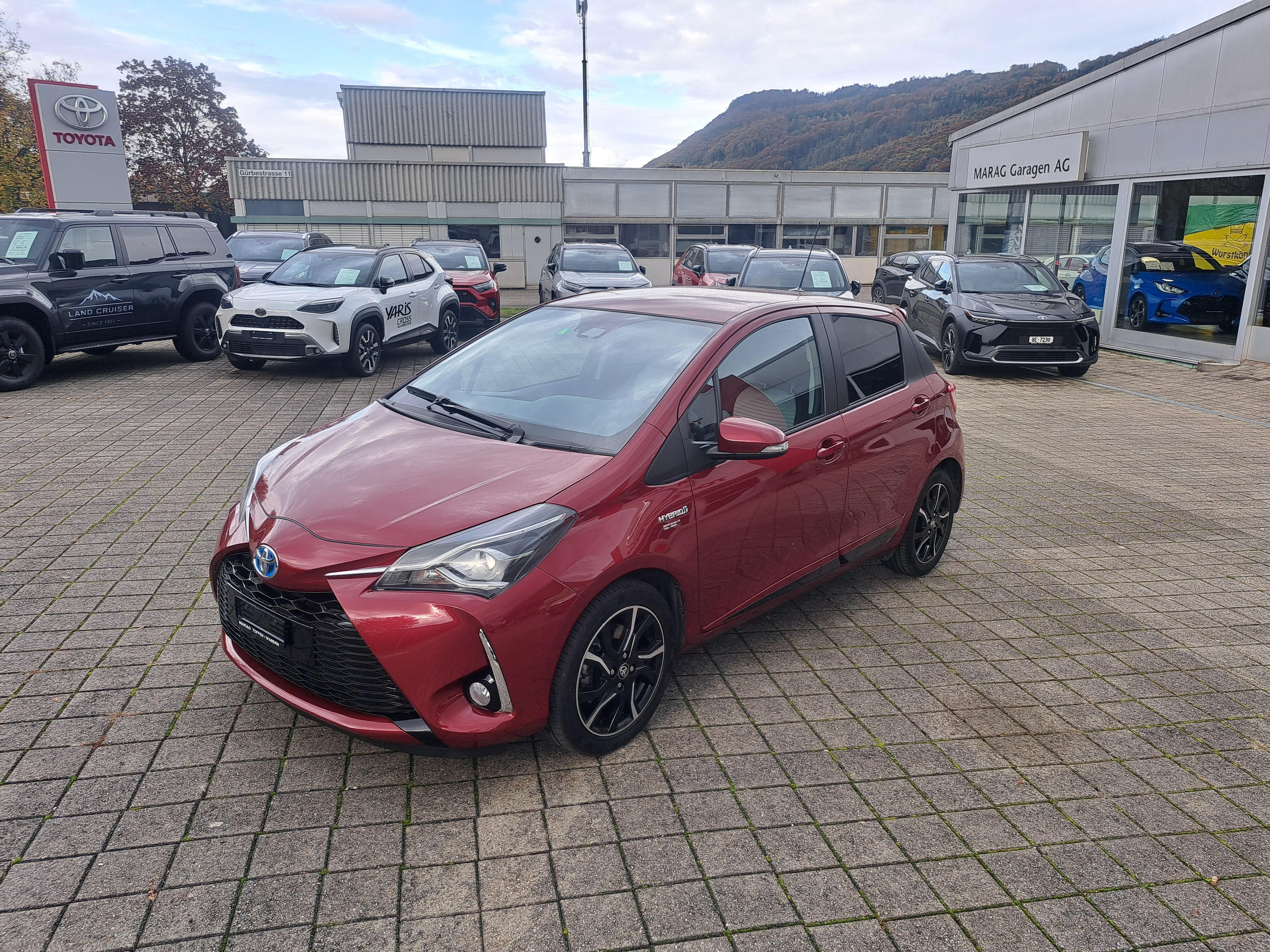 TOYOTA Yaris 1.5 VVT-i Hybrid Trend e-CVT