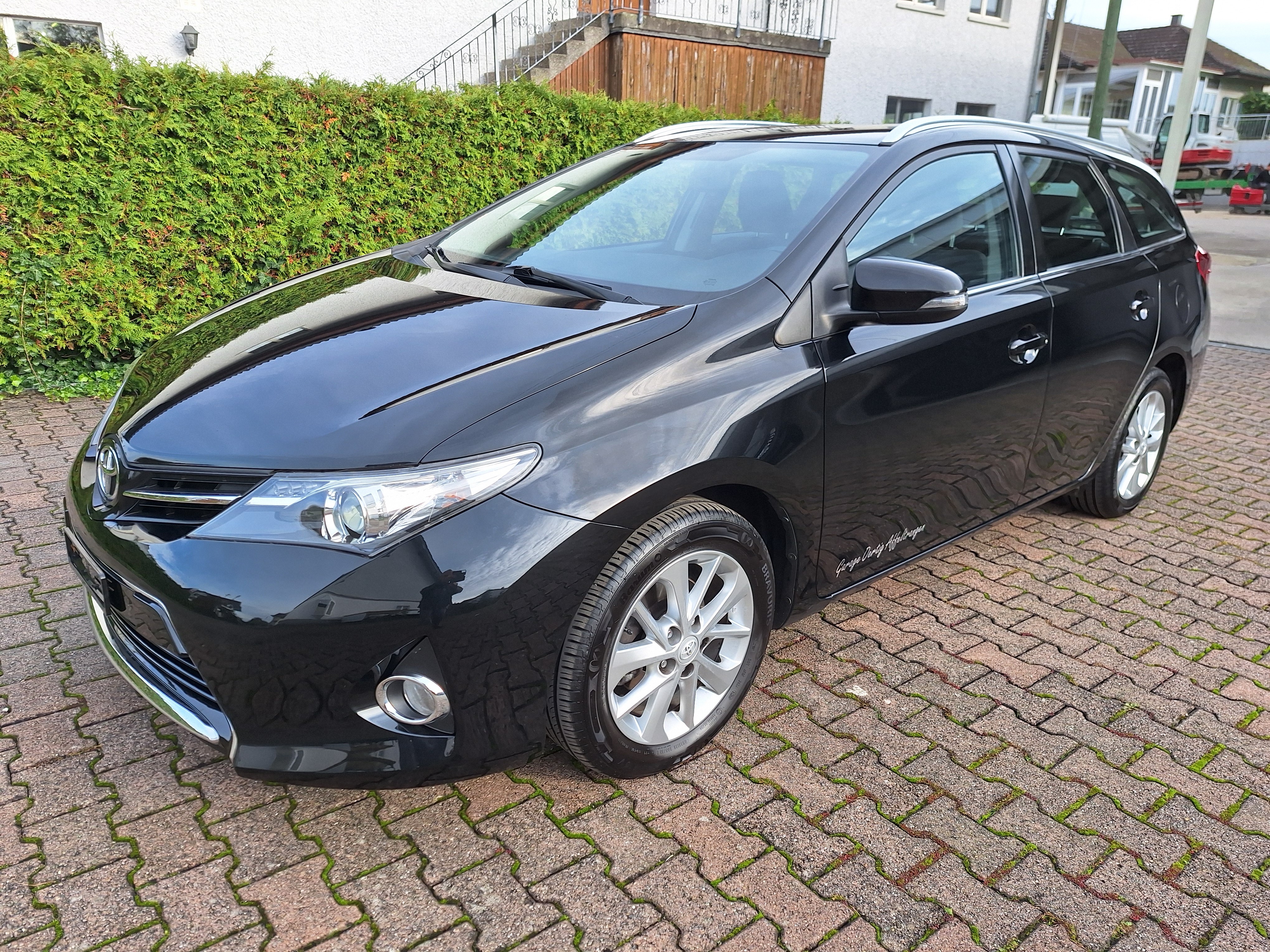 TOYOTA Auris Touring Sports 1.6 Luna