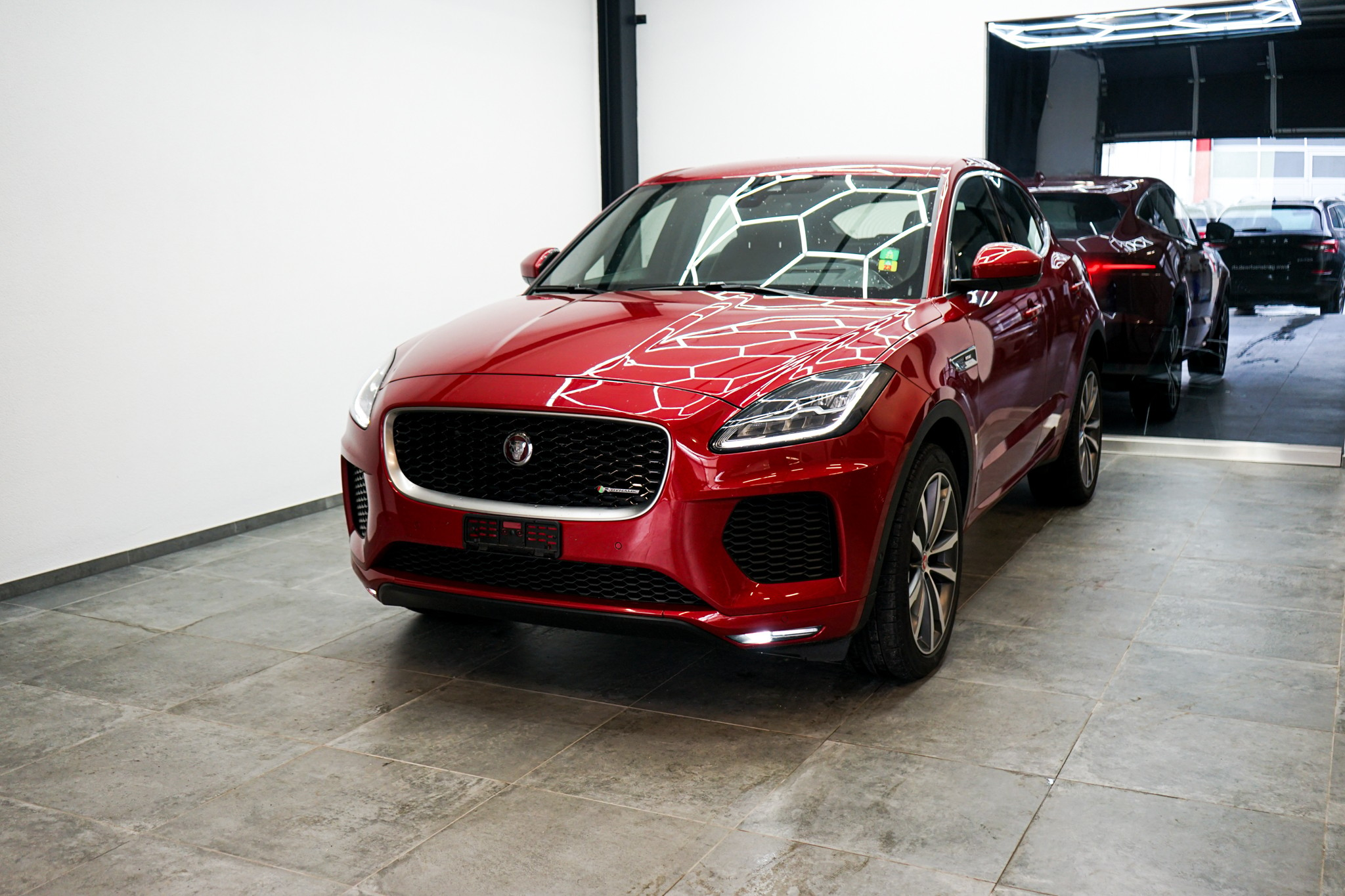 JAGUAR E-Pace 2.0 P250 R-Dynamic AWD Automatik