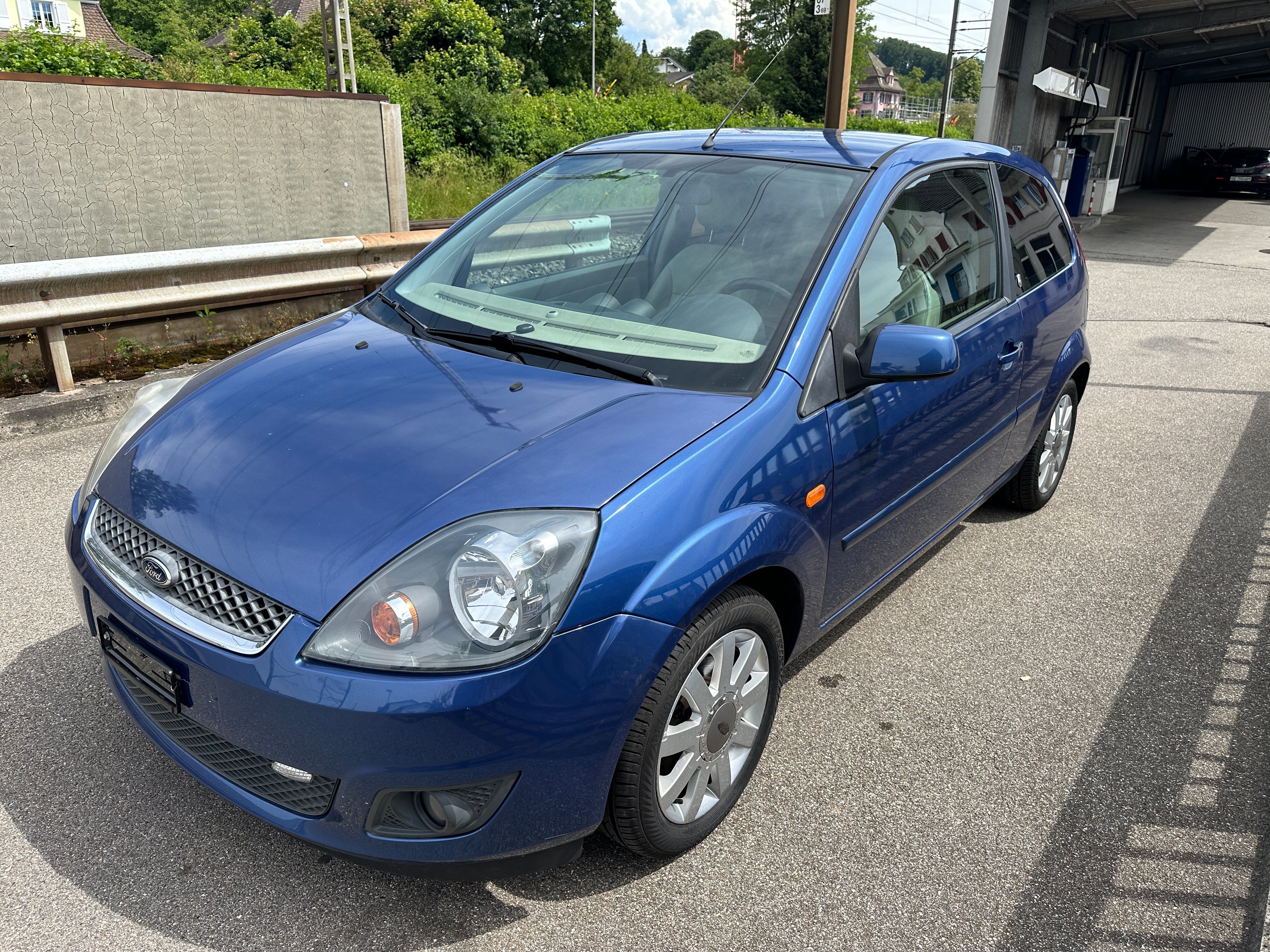 FORD Fiesta 1.6 16V Ghia