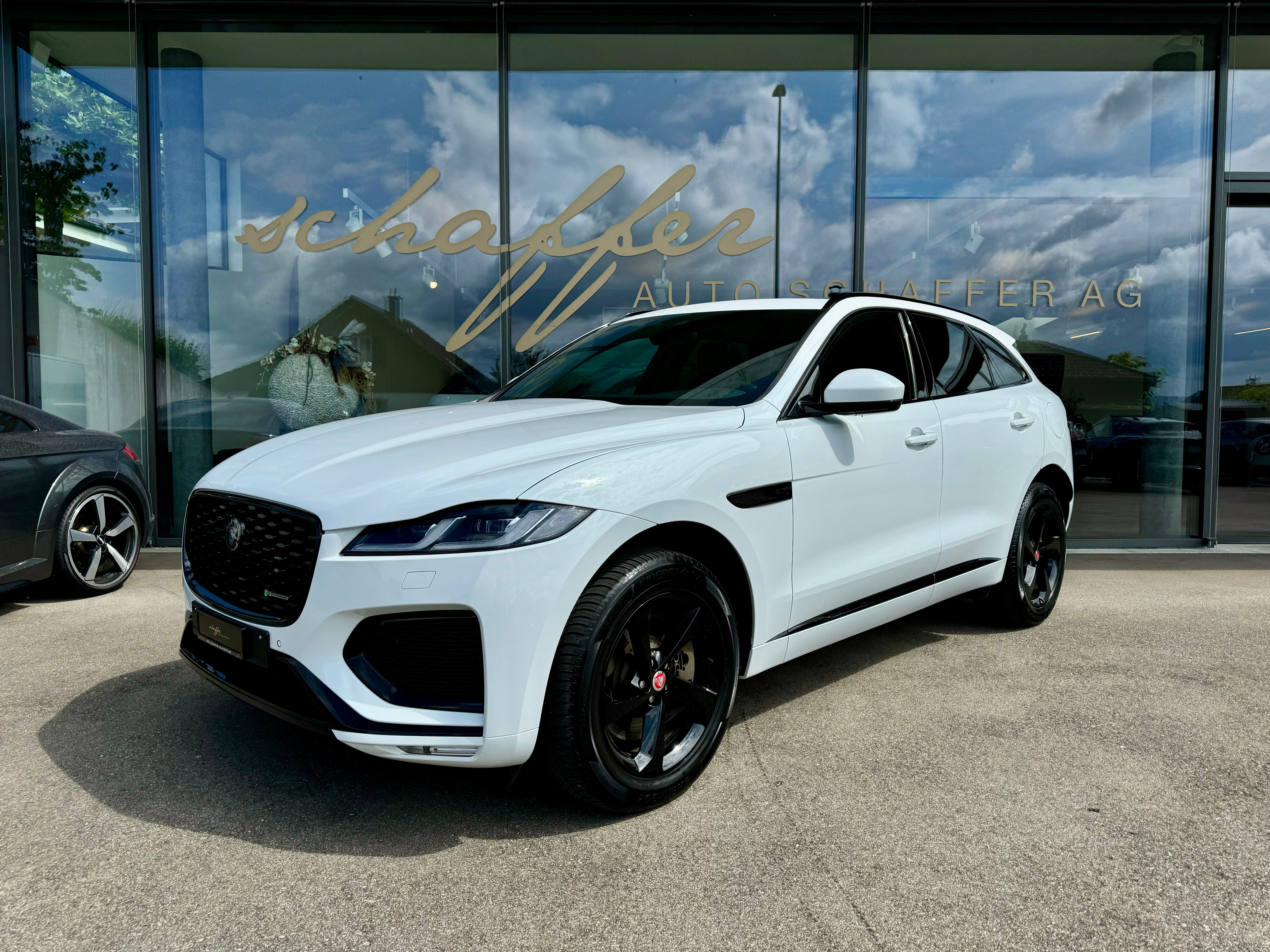 JAGUAR F-Pace 2.0 PHEV 404 R-Dynamic S AWD