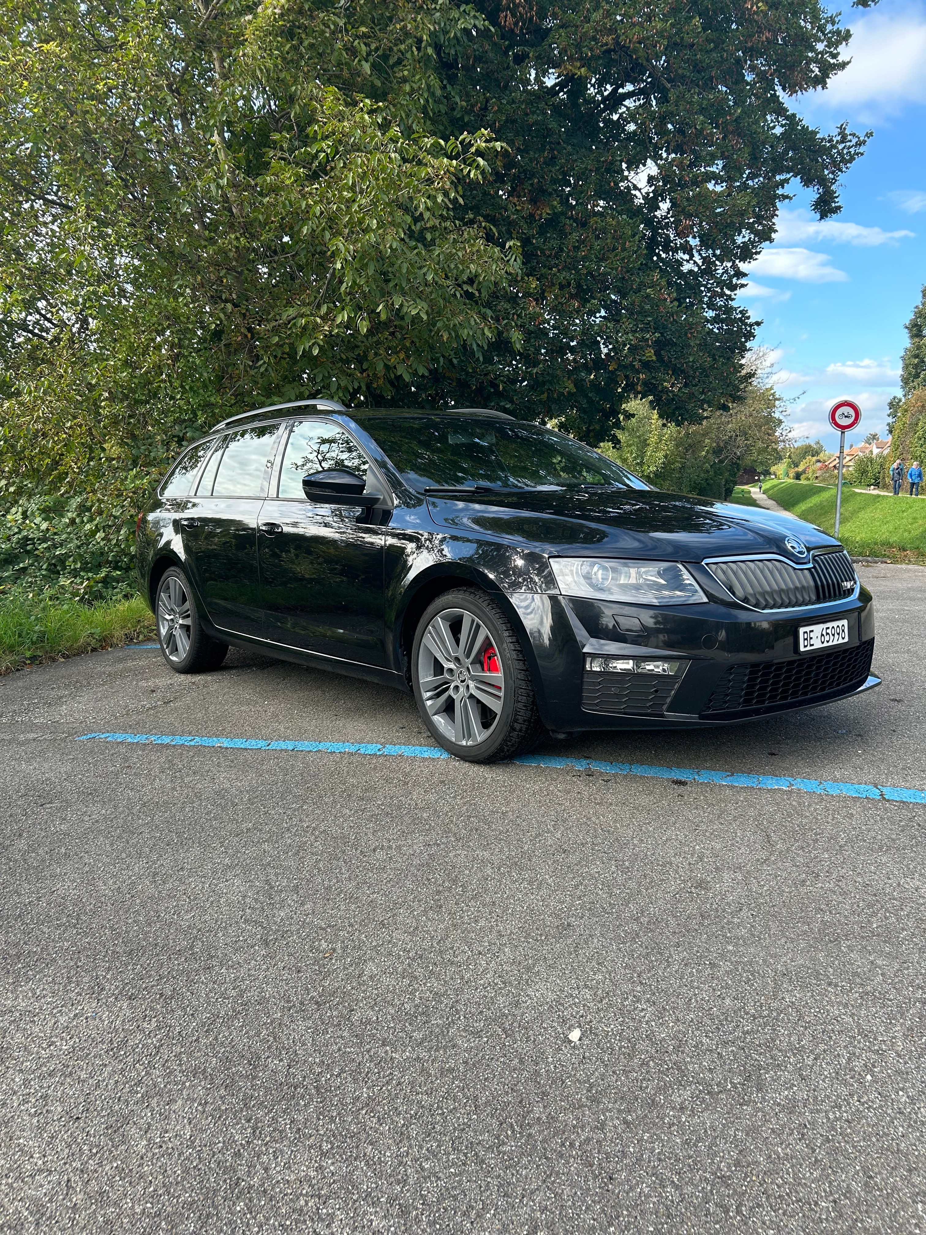 SKODA Octavia Combi 2.0 TDI RS DSG