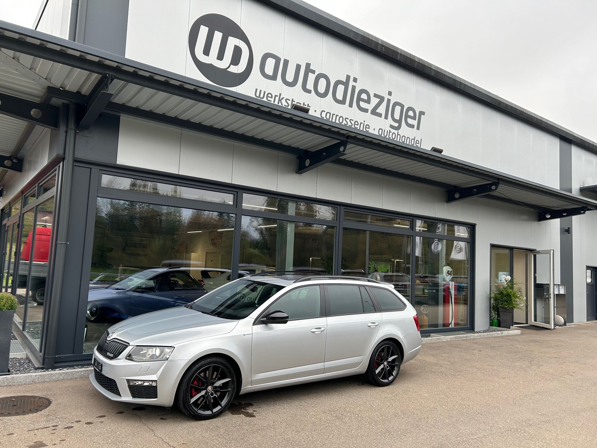 SKODA Octavia Combi 2.0 TDI RS DSG