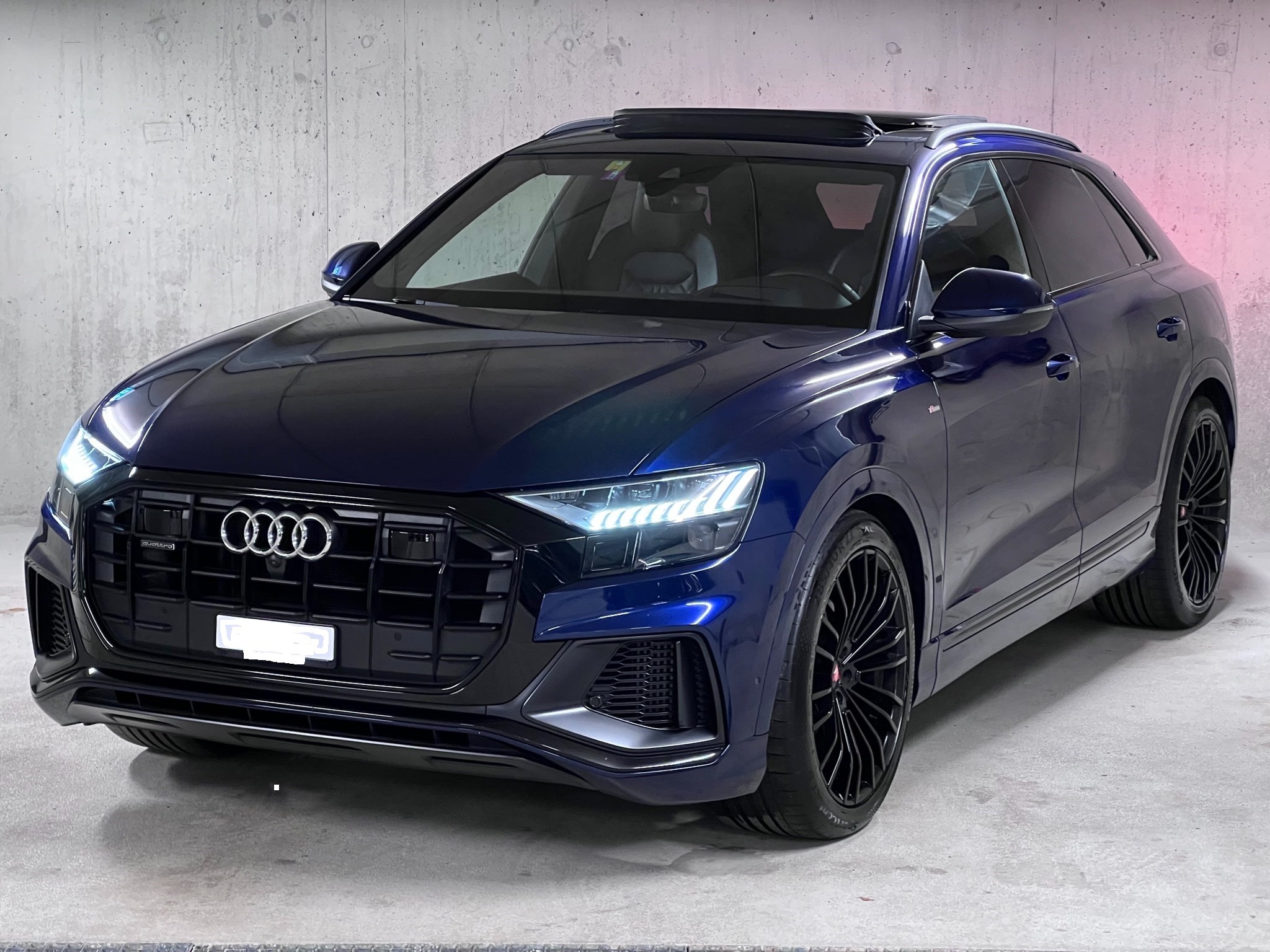 AUDI Q8 55 TFSI quattro tiptronic