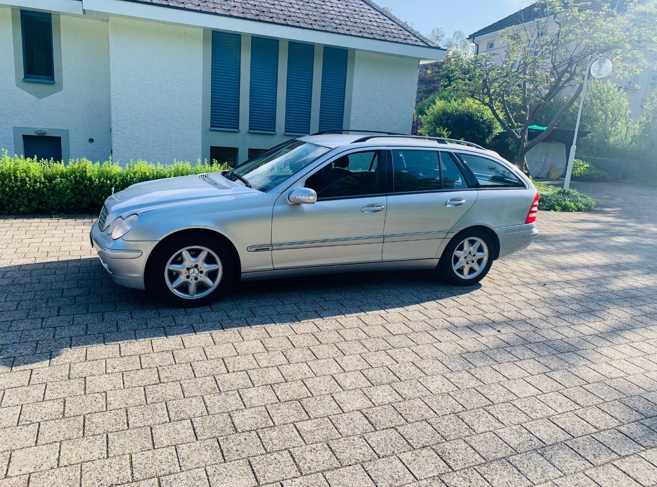 MERCEDES-BENZ C 240 Avantgarde