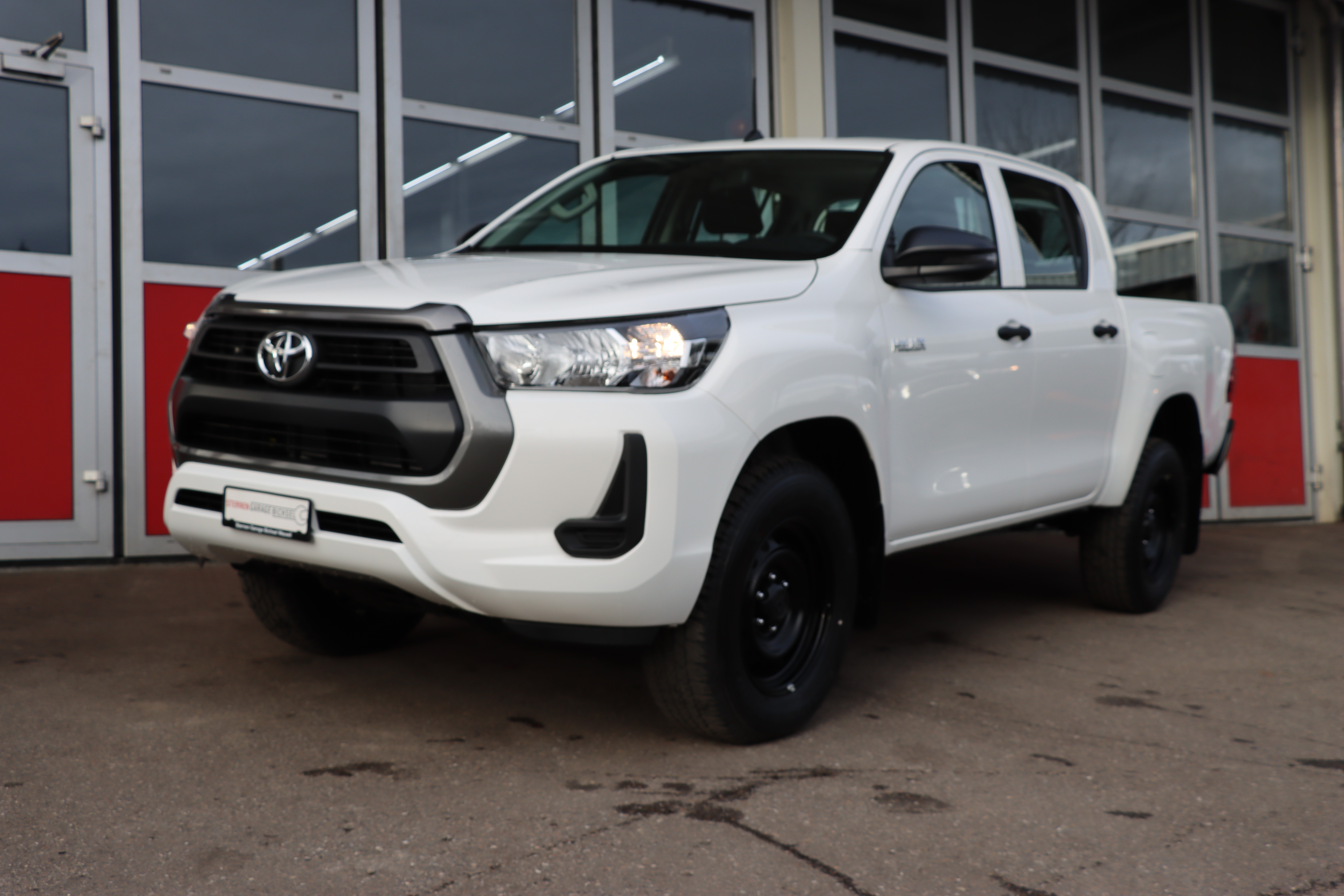 TOYOTA Hilux 2.4D-4D Comfort Double Cab 4x4