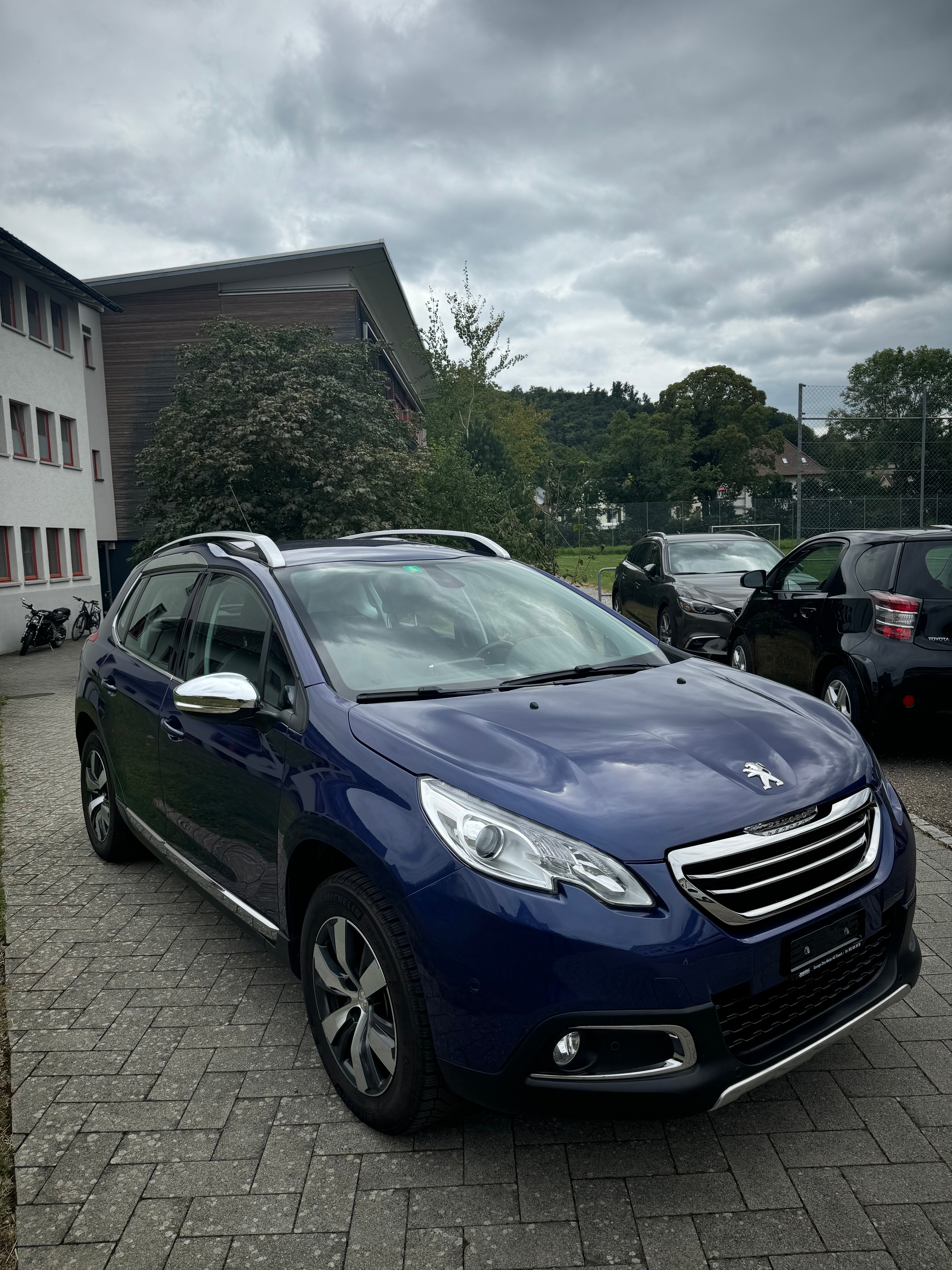 PEUGEOT 2008 1.2 PureTech Allure