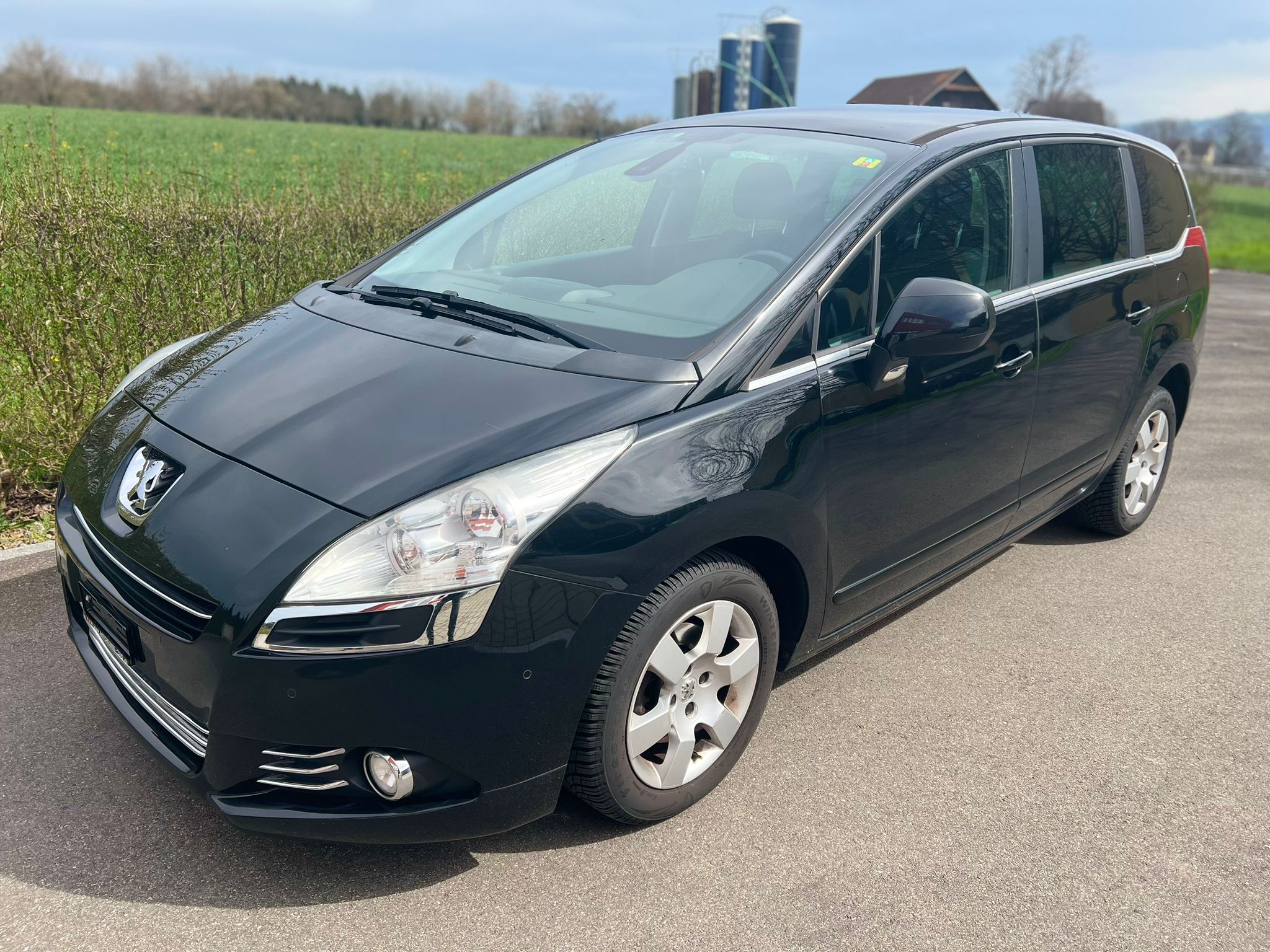 PEUGEOT 5008 1.6 HDI Allure EGS6