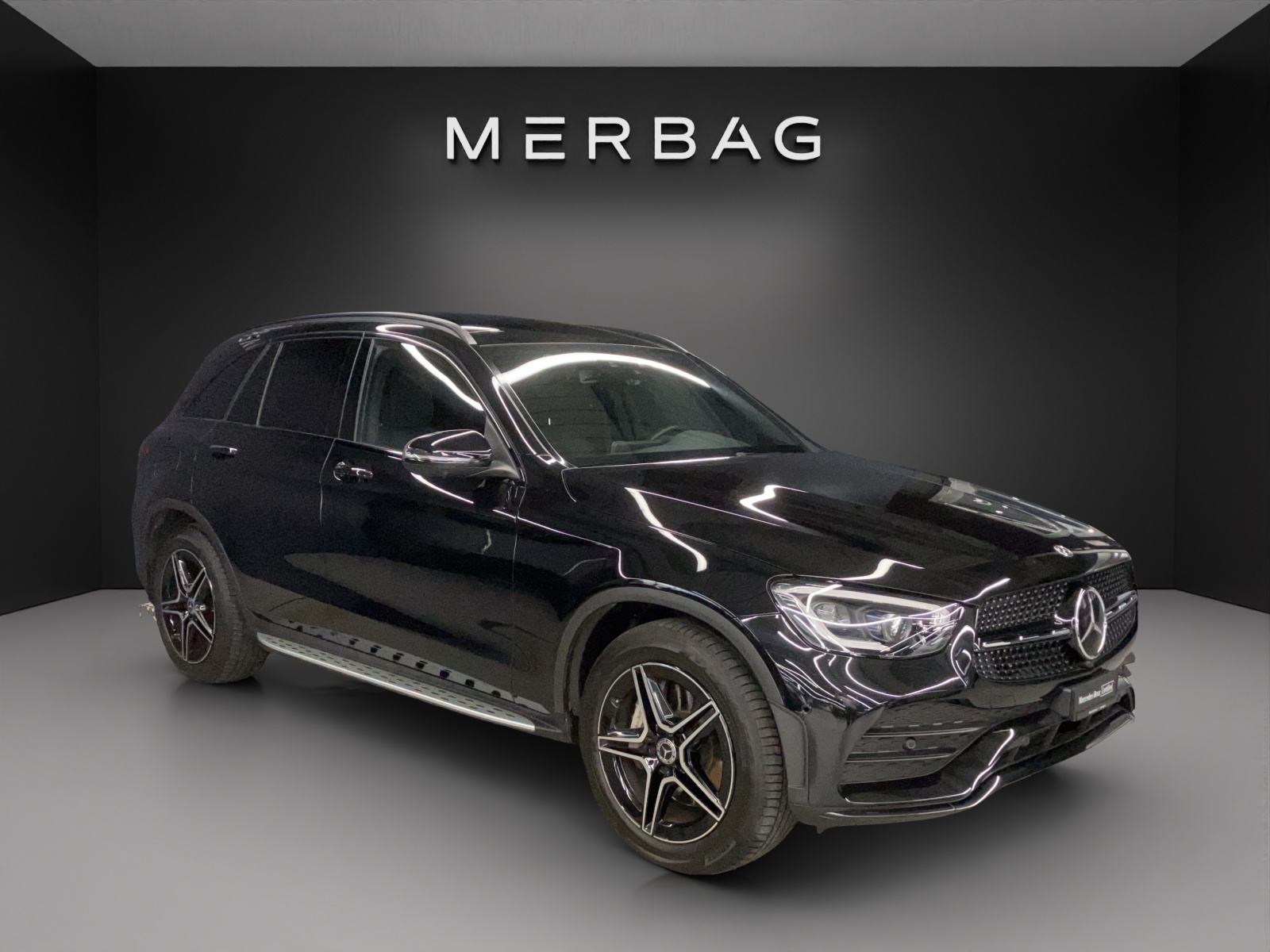 MERCEDES-BENZ GLC 300 AMG Line 4Matic 9G-Tronic