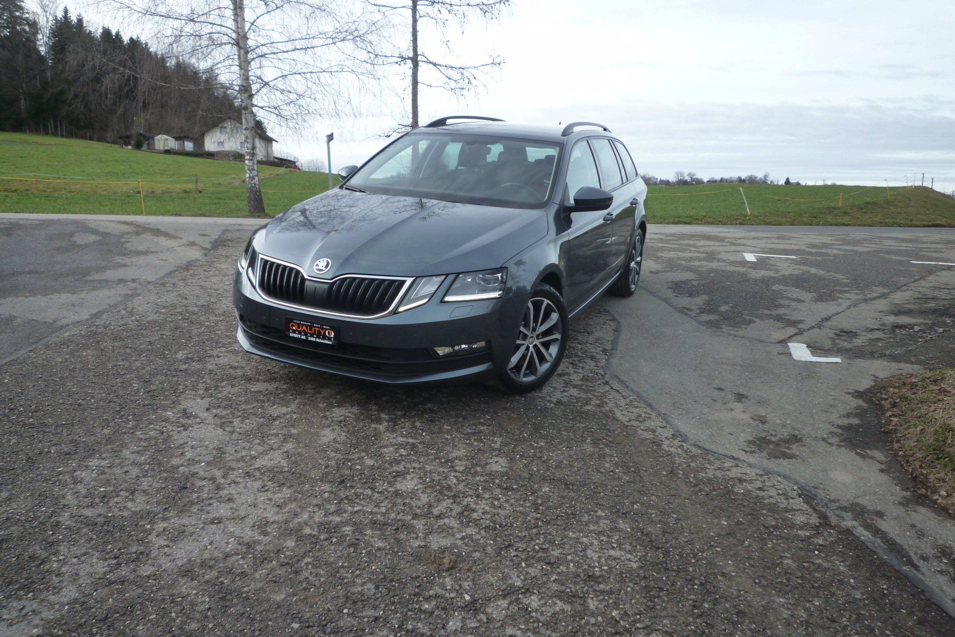 SKODA Octavia Combi 1.8 TSI Swiss Line 25 4x4 DSG