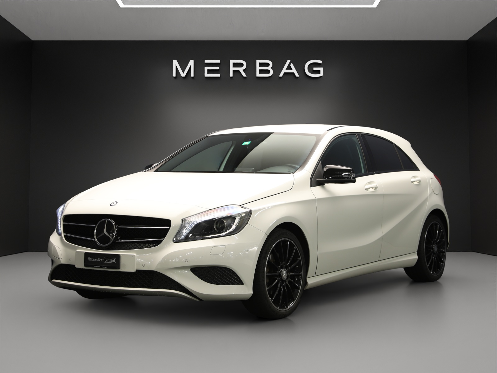 MERCEDES-BENZ A 200 Night Star 7G-DCT