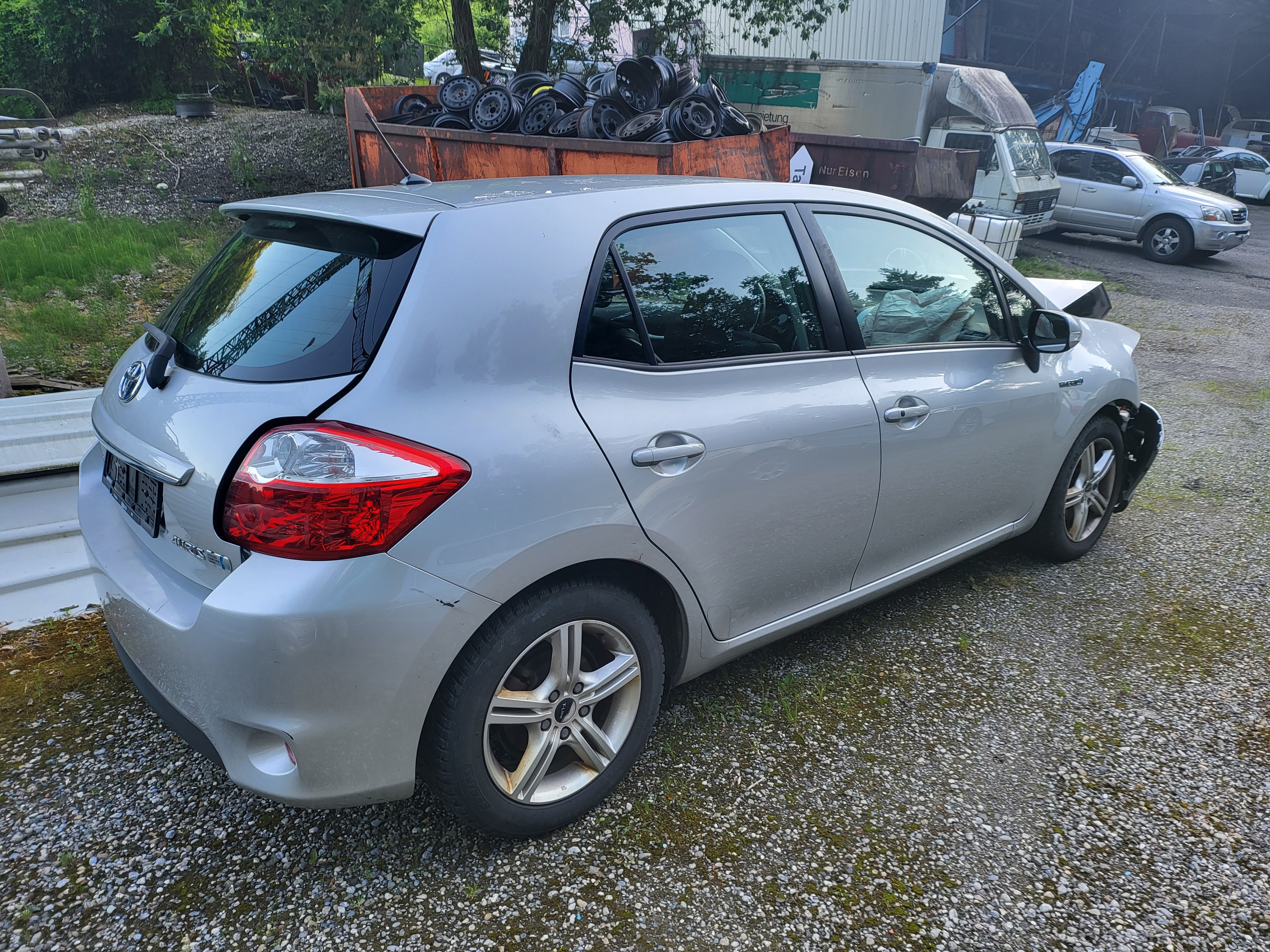 TOYOTA Auris 1.8 16V HSD Linea Sol