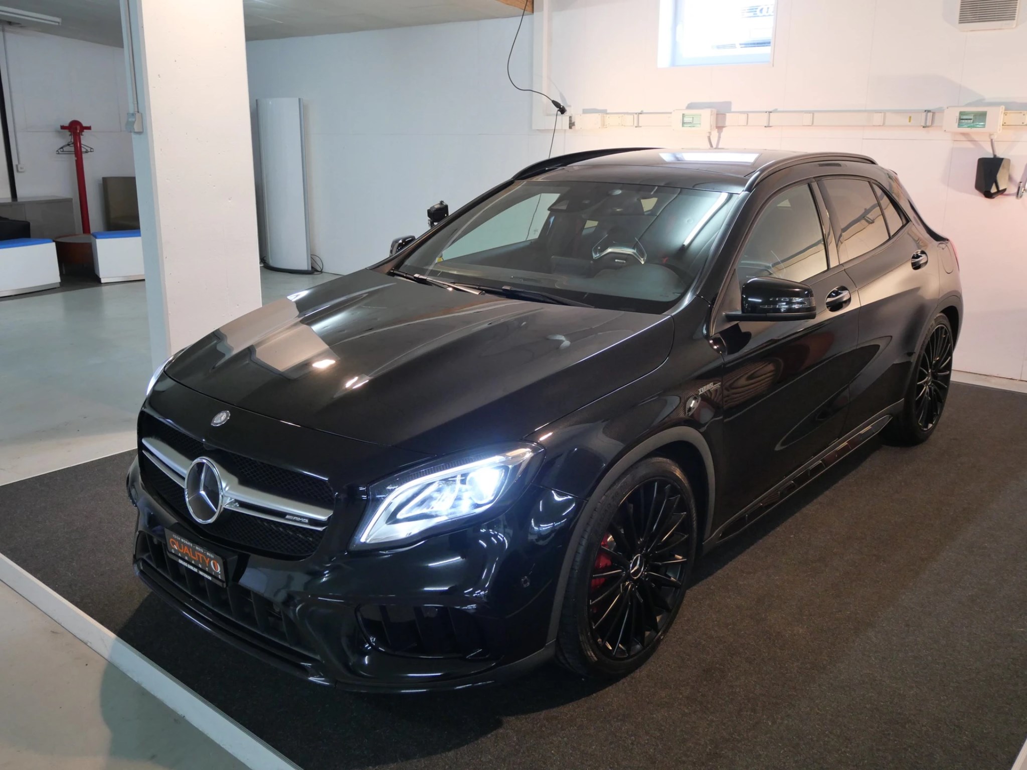 MERCEDES-BENZ GLA 45 AMG 4Matic 7G-DCT