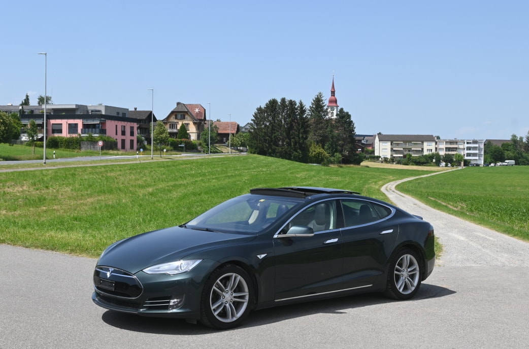 TESLA Model S 85 Performance Plus