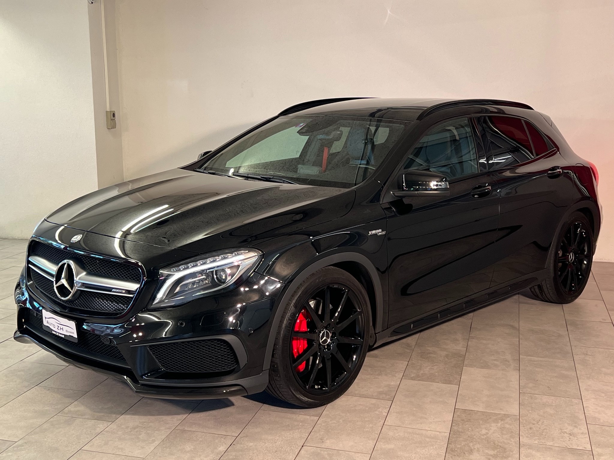 MERCEDES-BENZ GLA 45 AMG 4Matic 7G-DCT