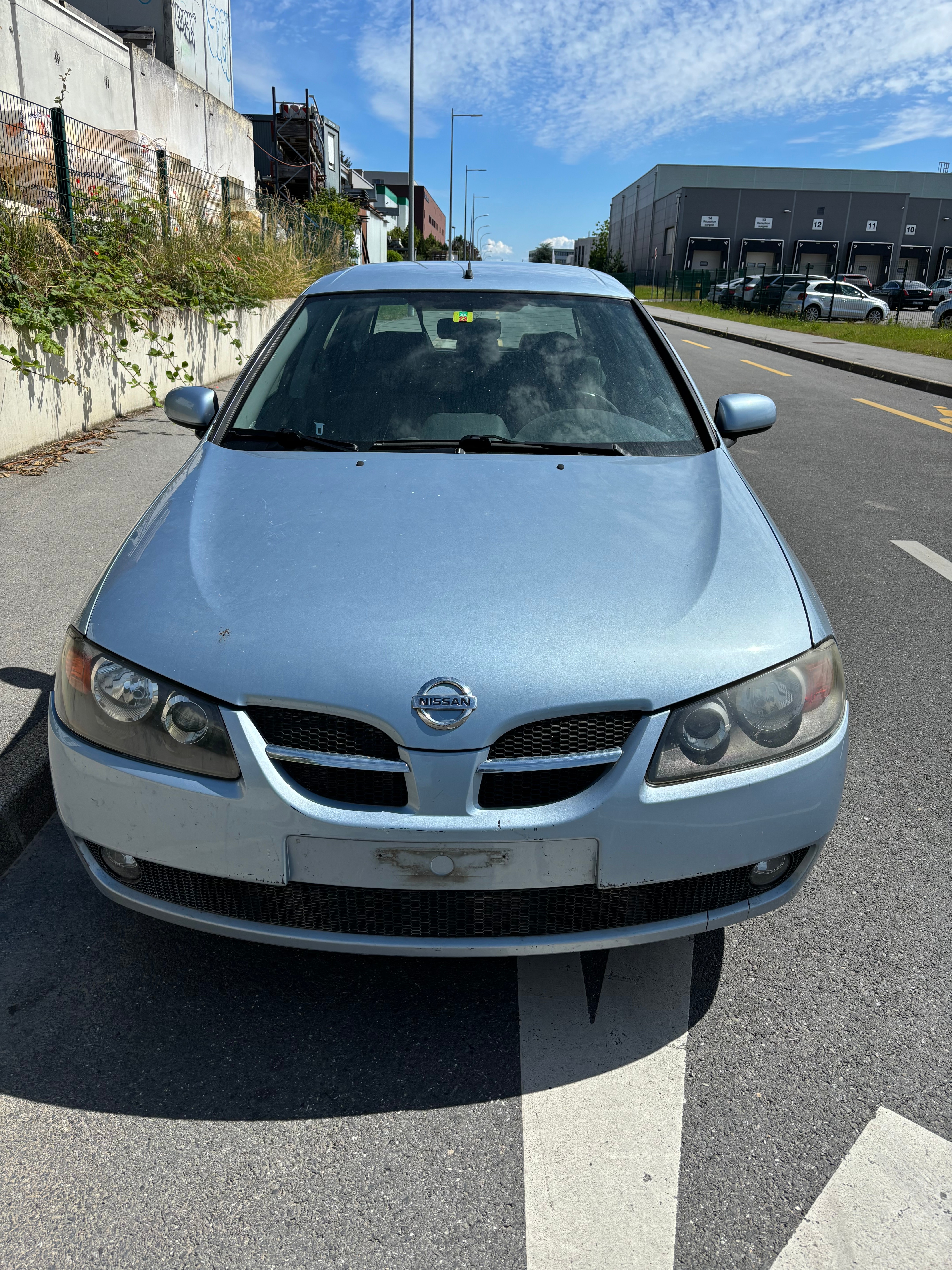 NISSAN Almera 1.8 16V tekna