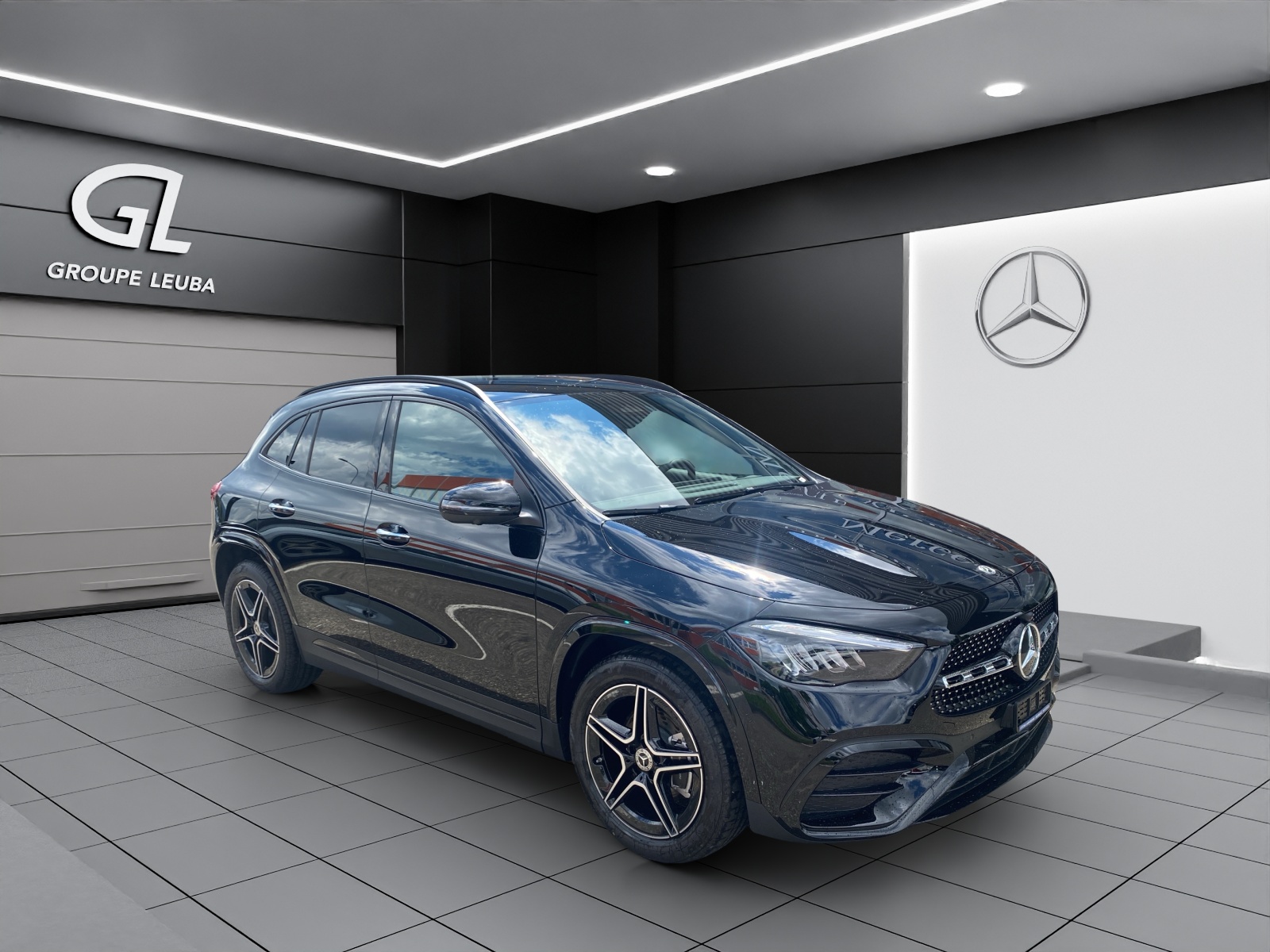 MERCEDES-BENZ GLA 200 7G-DCT