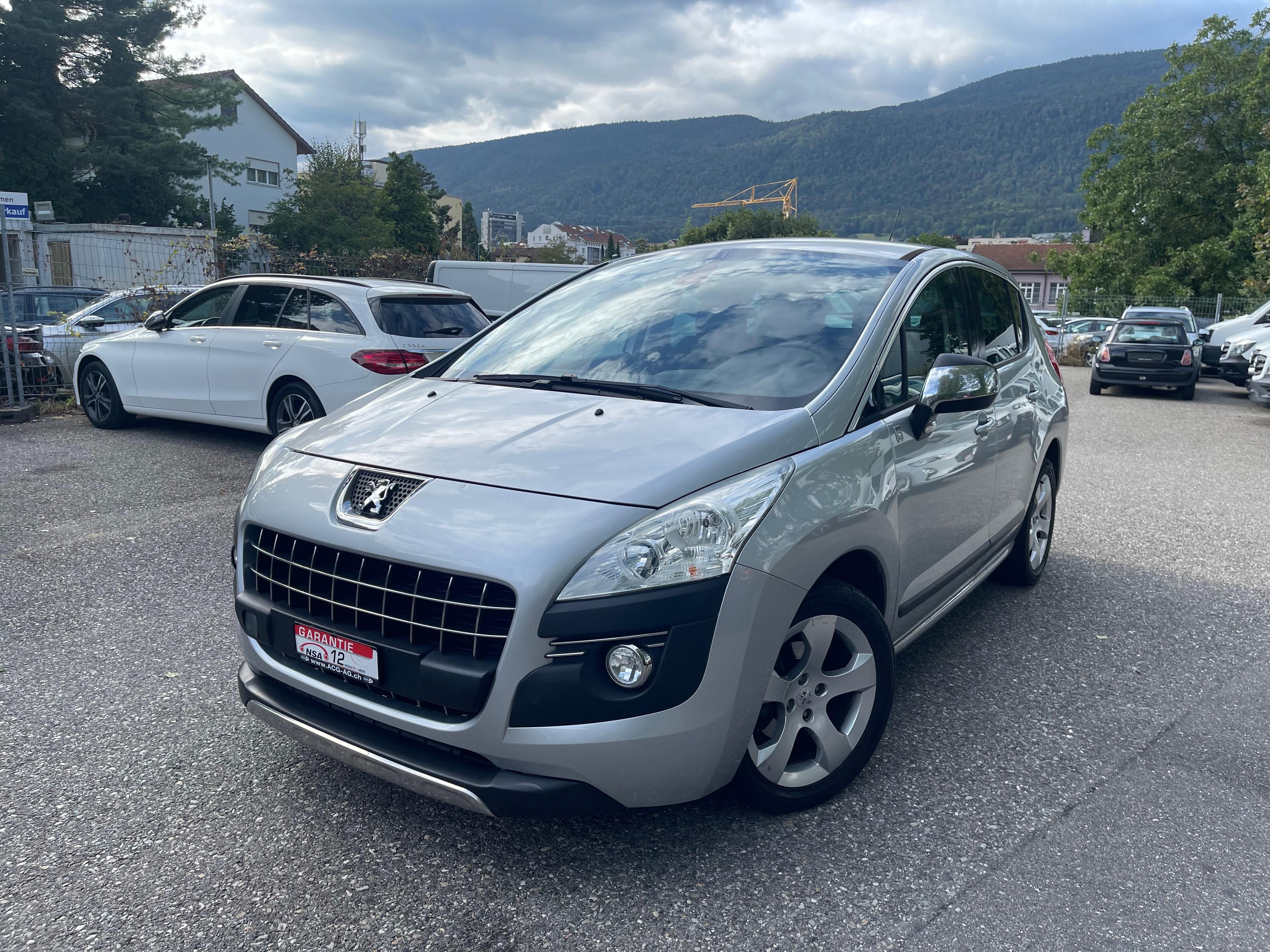 PEUGEOT 3008 1.6 HDI Swiss Edition EGS6 ** Klima-auto ** PDC H ** Tempomat ** Alu 